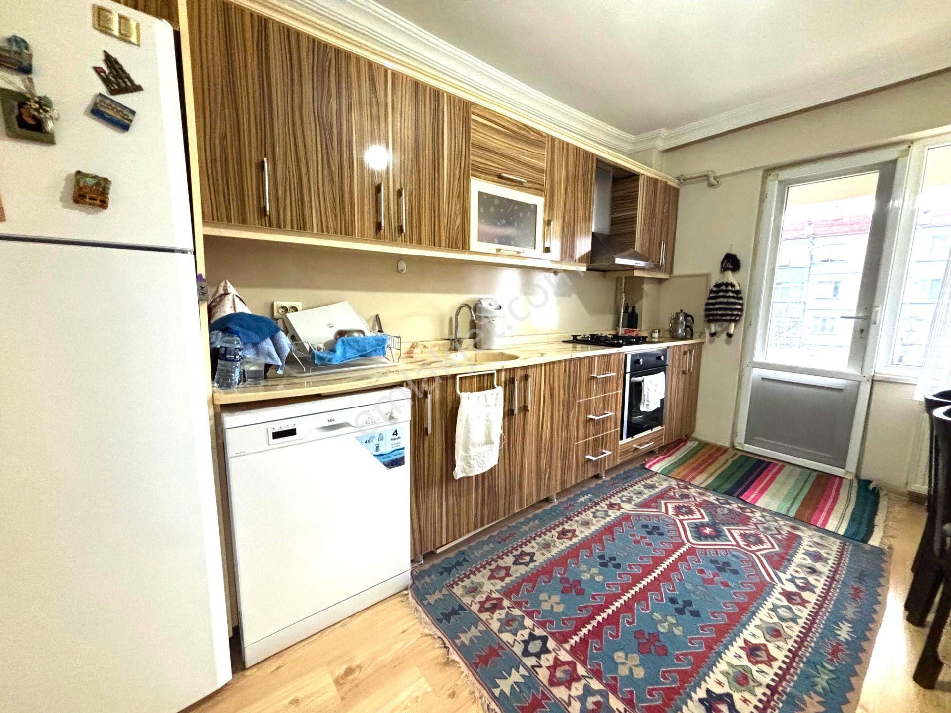 Blue Life Egen'den Akçay'da Fırsat 3+1 Ön Cephe Ara Kat Ayrı Mutfaklı Eşyalı Satılık Daire - Görsel 6