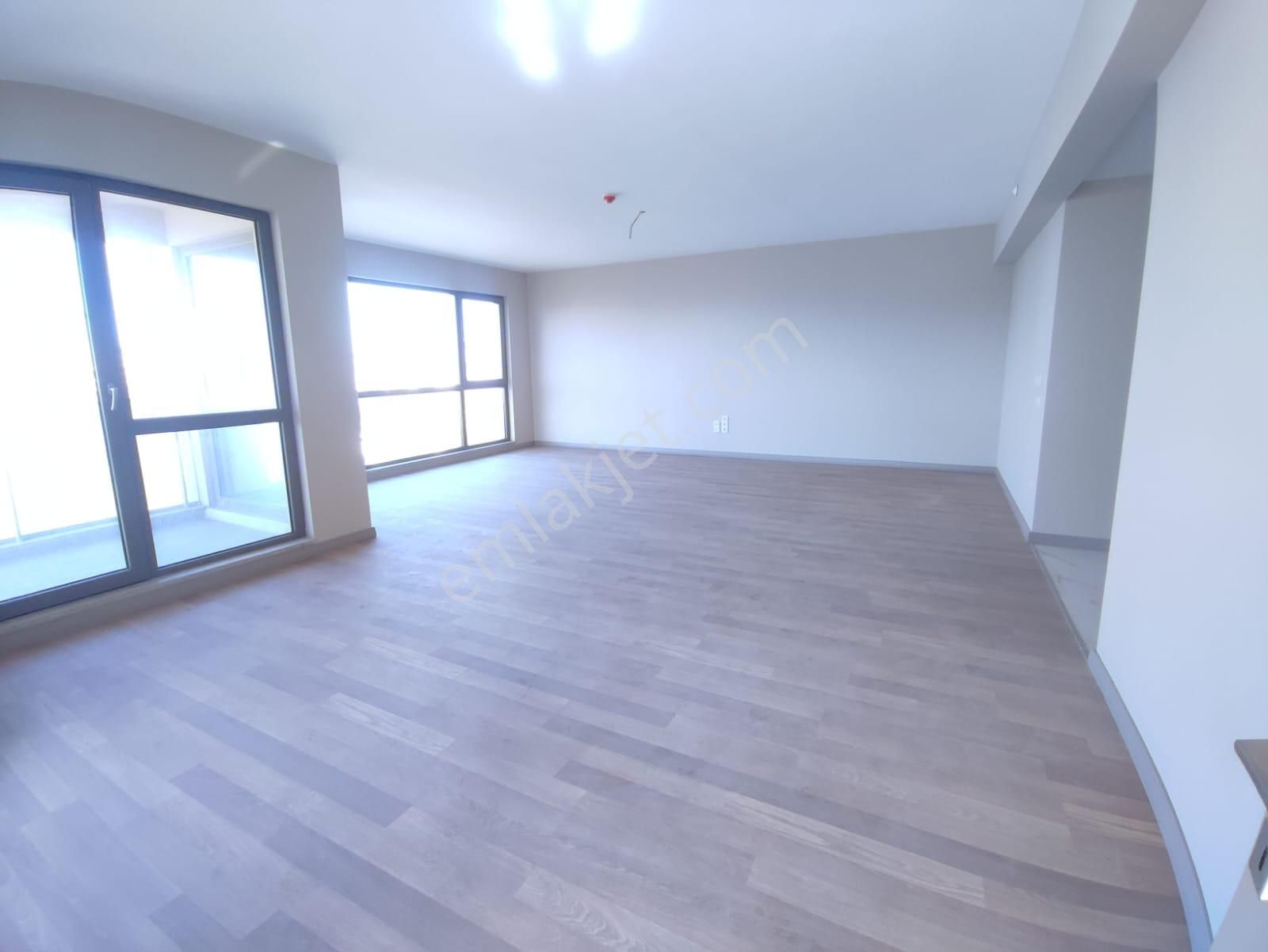 Ağaoğlu Çekmeköy Park'ta Genış Ve Konforlu 4+1 - Görsel 5