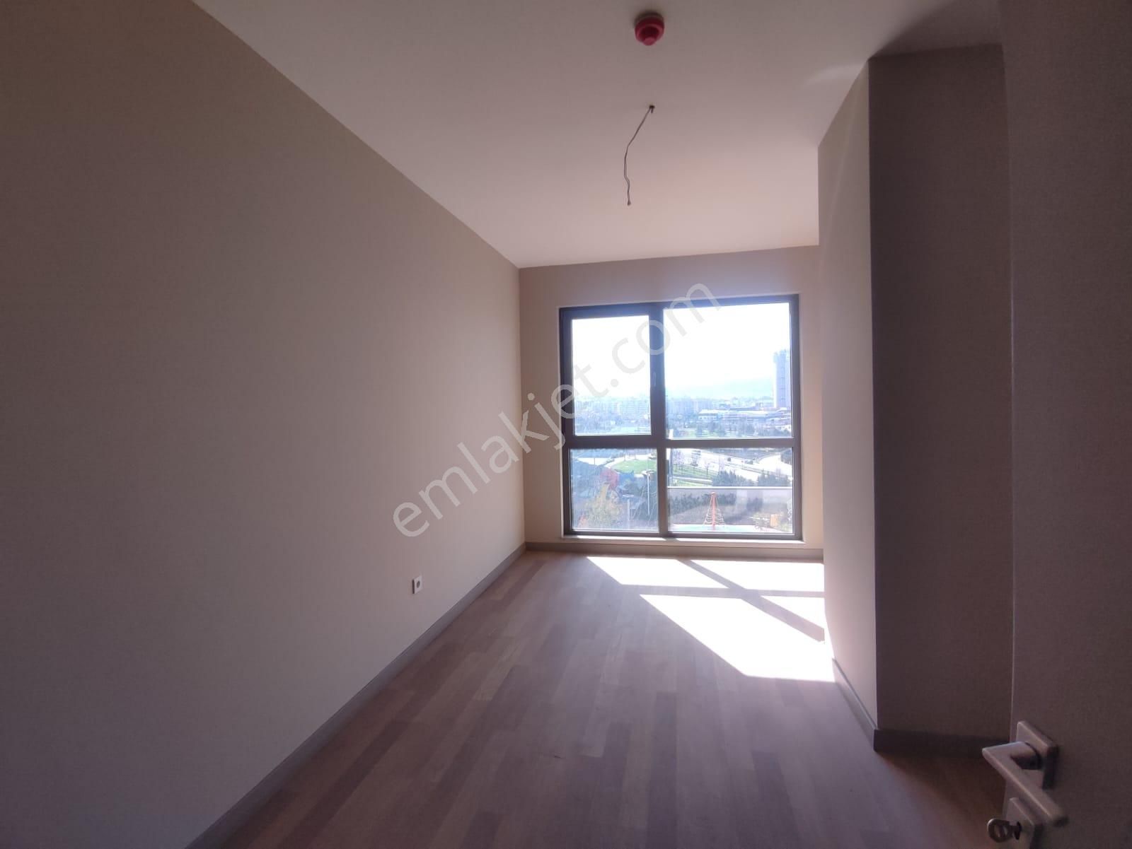 Ağaoğlu Çekmeköy Park'ta Genış Ve Konforlu 4+1 - Görsel 15