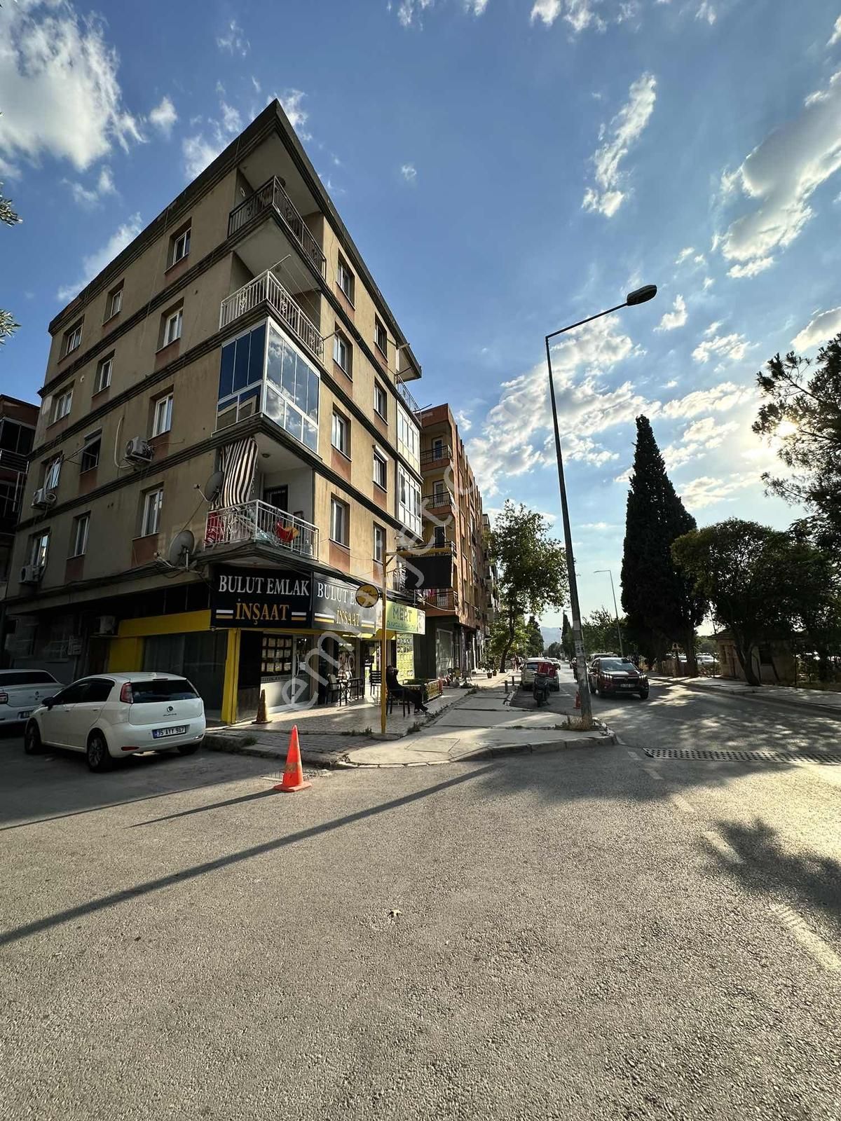 Gerçek İlan !! Çevik 1 Meydan Halkbank Yanı 2+1 Daire - Görsel 4