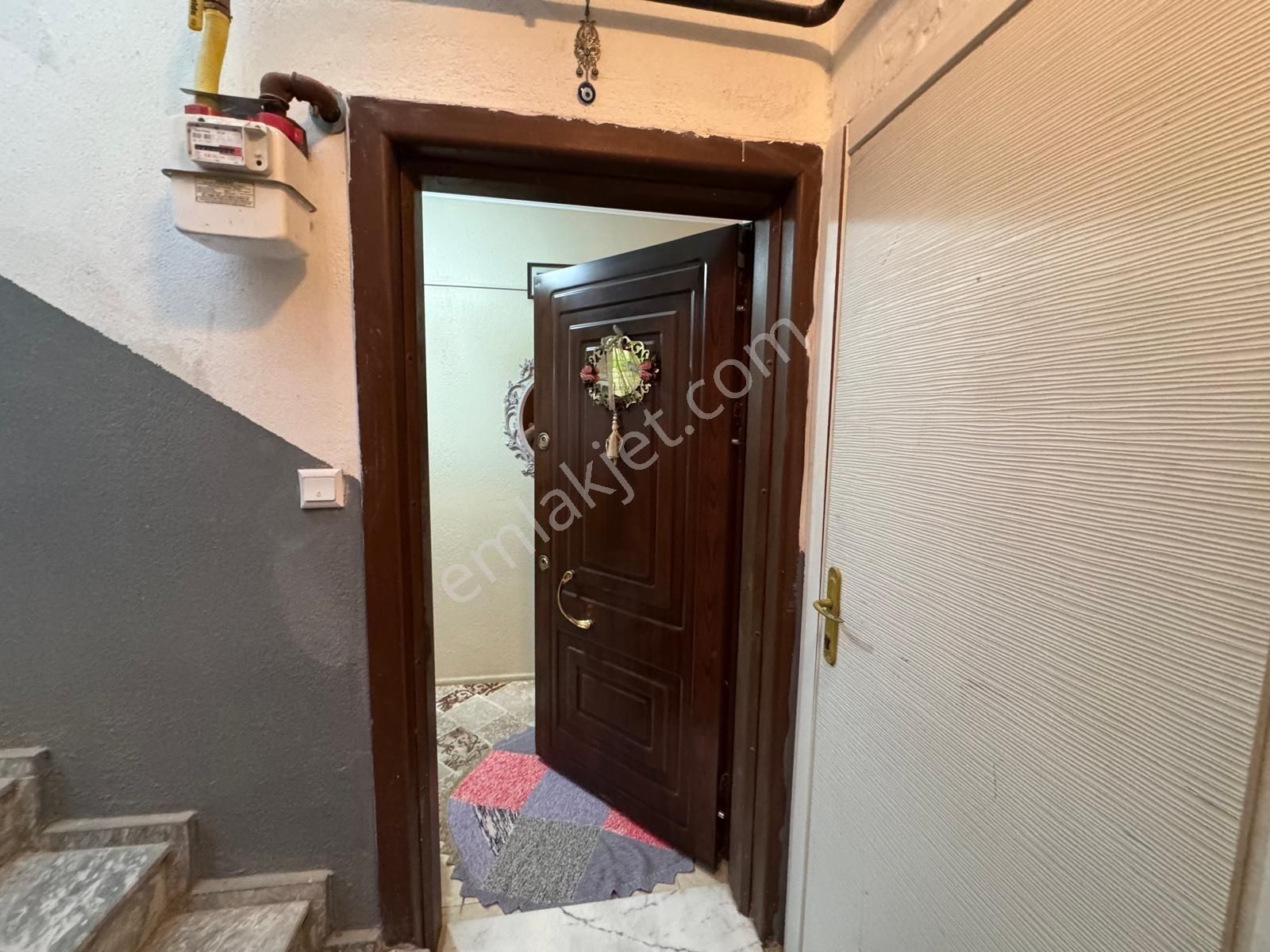 Fatih Mh. Boston Cafe Civarı Doğalgazlı Full Tadilatlı 3+1 Daire