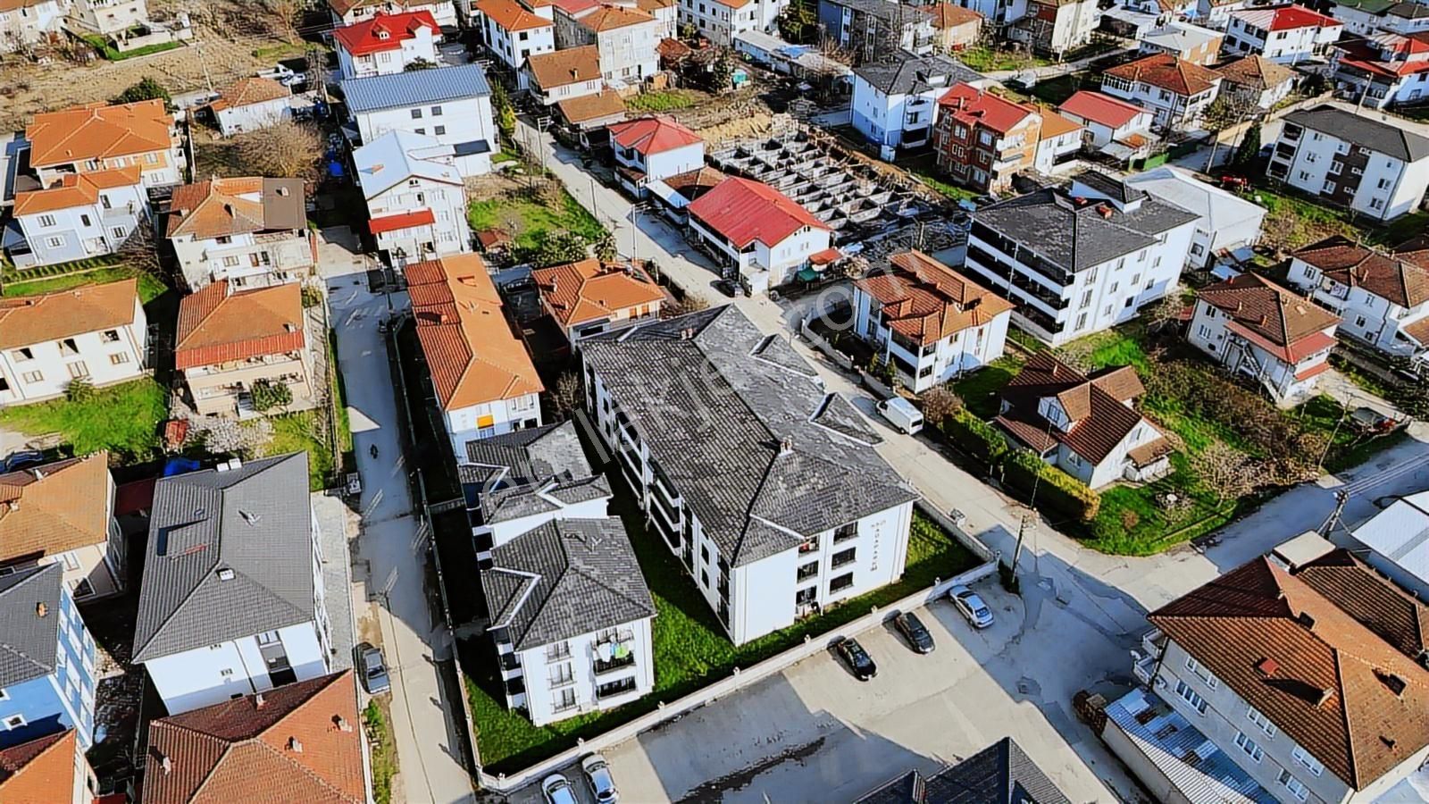 Akermax Gayrimenkulden Merkezde Satılık Ara Kat Geniş 3+1 Daire - Görsel 2