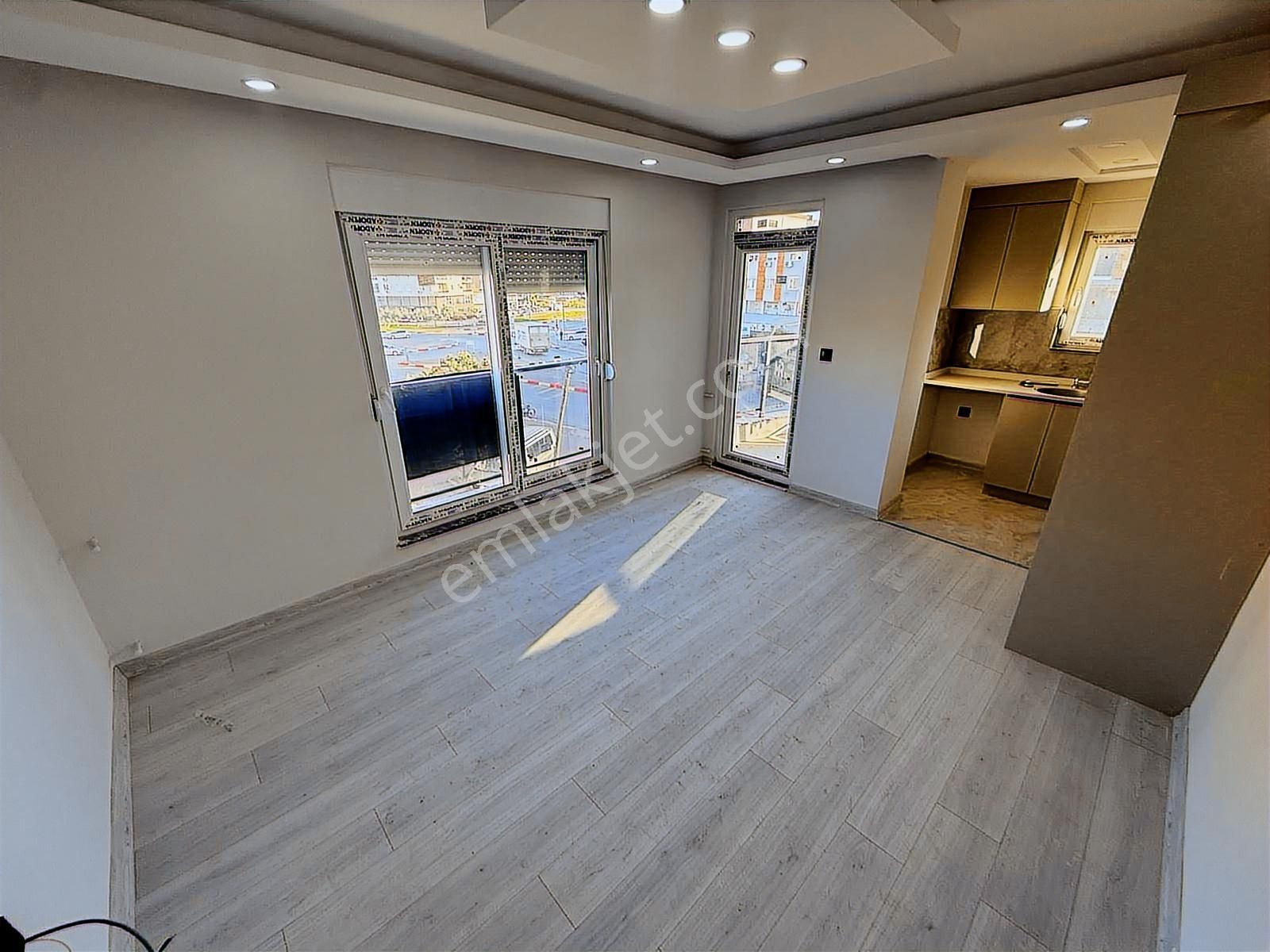 Hüsnü Karakaş Mah Hastaneye Adım Mesafede Sıfır Katta 2+1 - Görsel 10