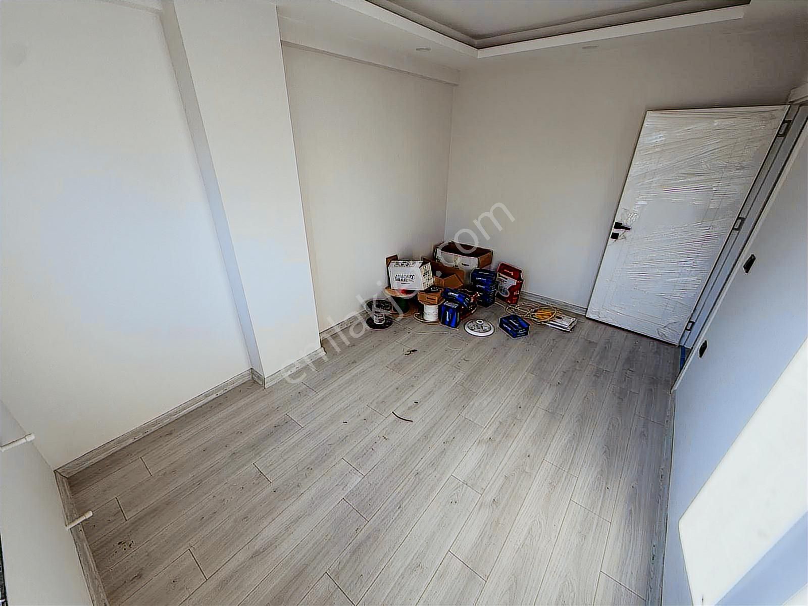 Hüsnü Karakaş Mah Hastaneye Adım Mesafede Sıfır Katta 2+1 - Görsel 8