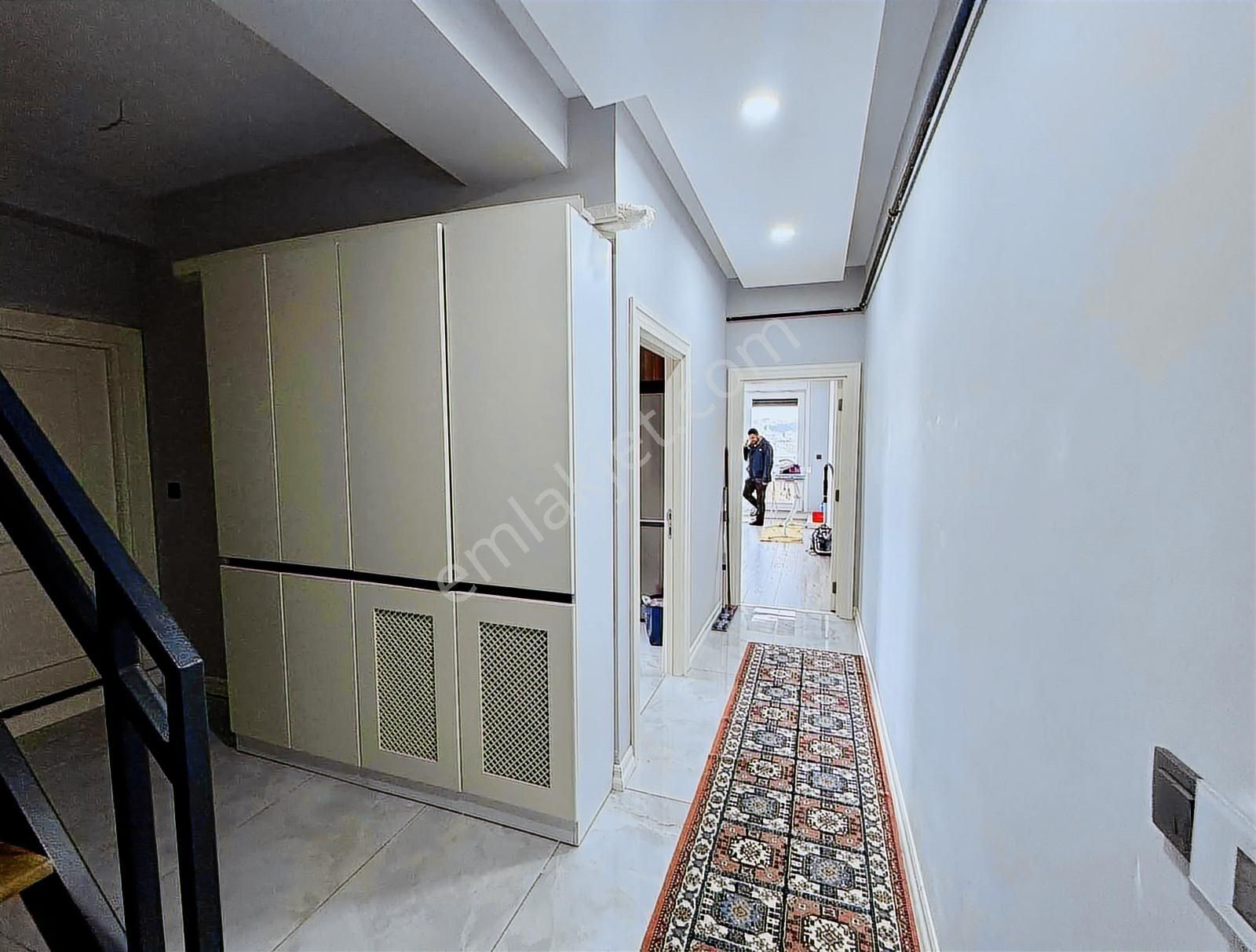 Pendik Sahilde Yeni Binada Deniz Manzaralı Çatı Dubleksi 160 M2 - Görsel 12