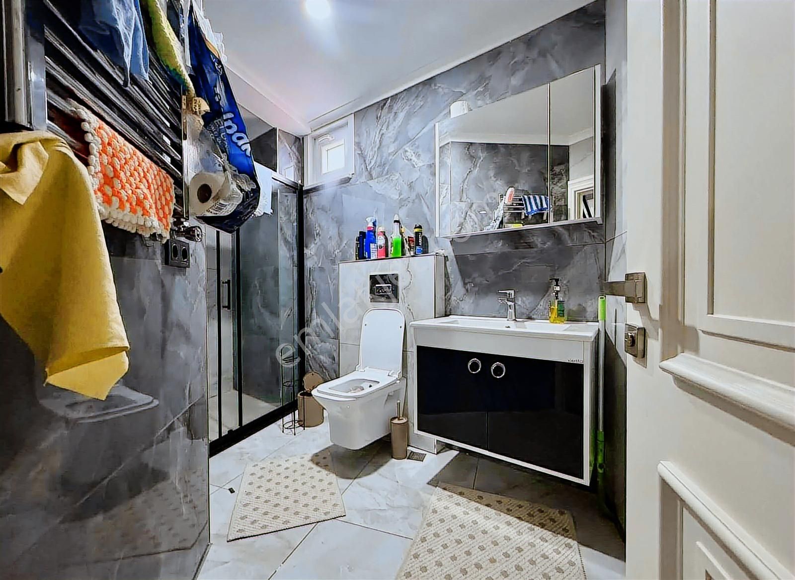 Pendik Sahilde Yeni Binada Deniz Manzaralı Çatı Dubleksi 160 M2 - Görsel 13