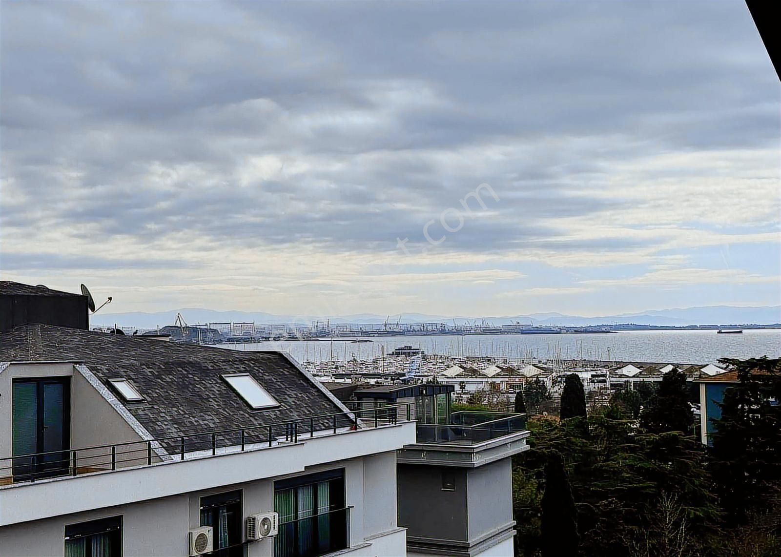 Pendik Sahilde Yeni Binada Deniz Manzaralı Çatı Dubleksi 160 M2 - Görsel 2