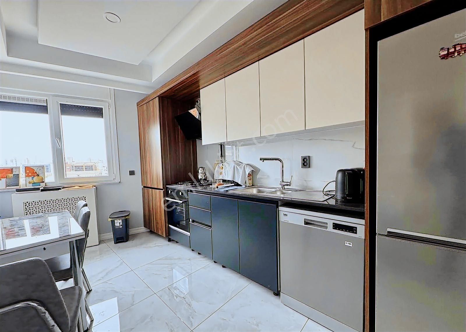 Pendik Sahilde Yeni Binada Deniz Manzaralı Çatı Dubleksi 160 M2 - Görsel 7