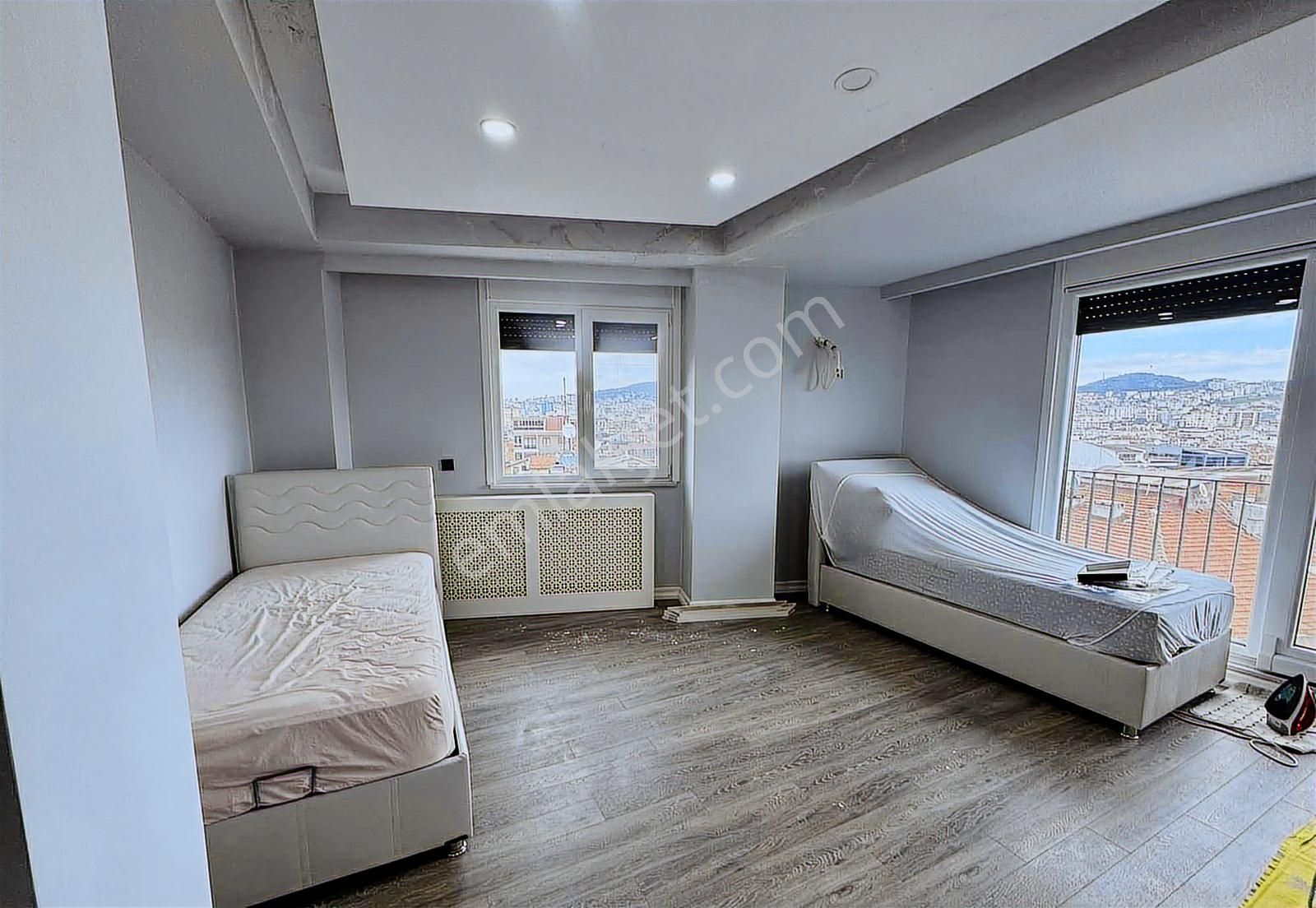 Pendik Sahilde Yeni Binada Deniz Manzaralı Çatı Dubleksi 160 M2 - Görsel 8