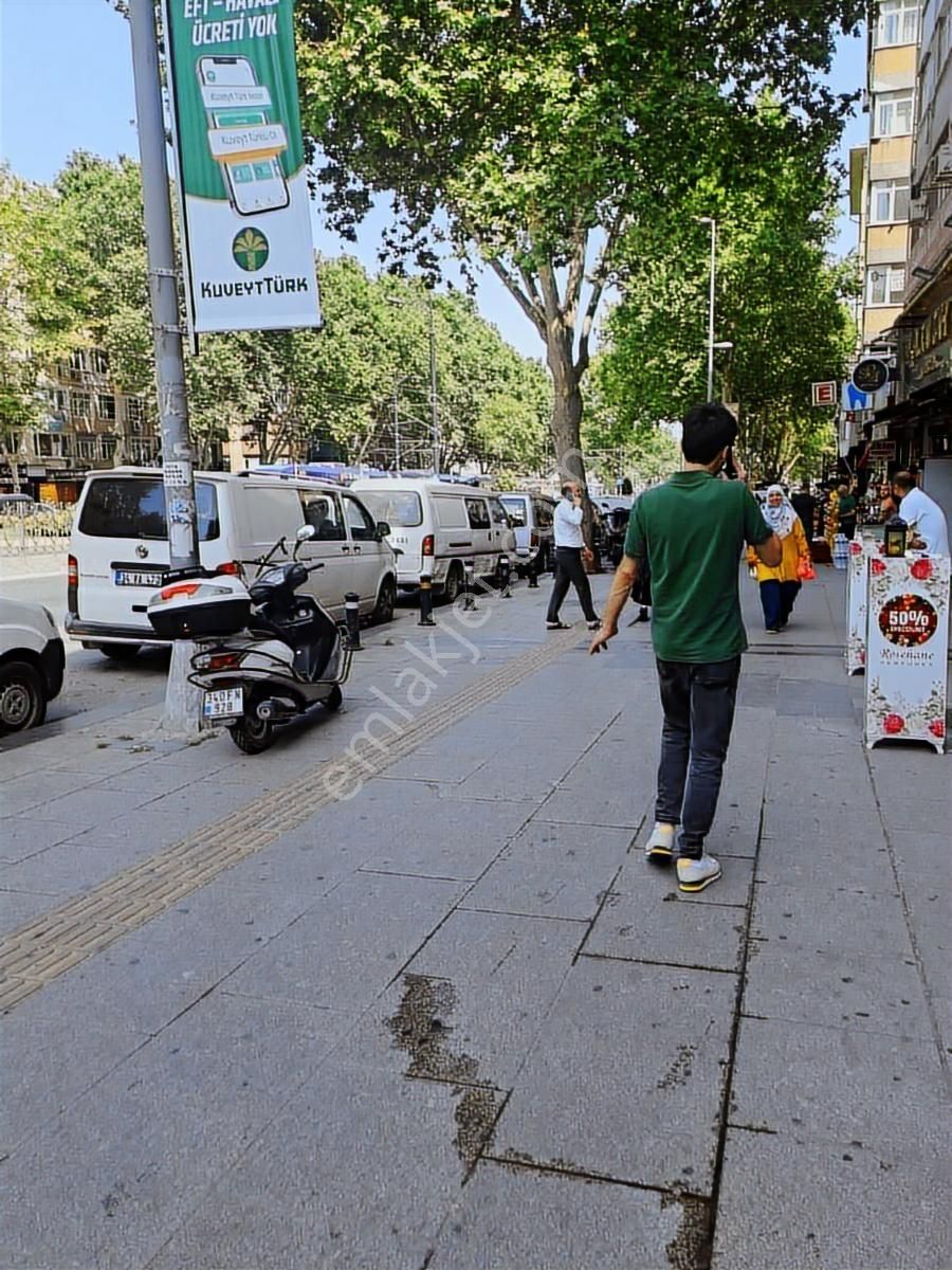 Millet Caddesi Üzerinde Kiralık Depolu Dükkan - Görsel 2