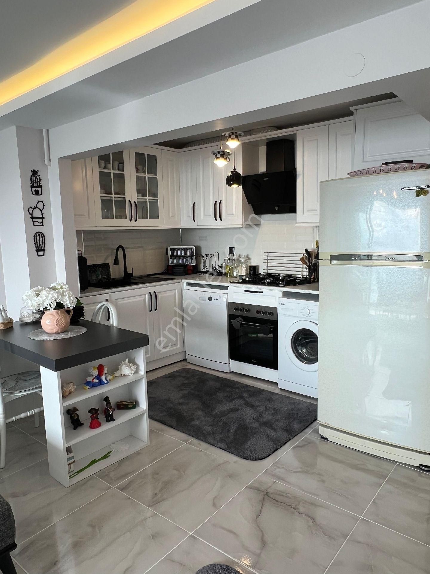 Tiyap'tan Büyükçekmece Celaliye’de Denize Sıfır 1+1 Satılık Yalı Daire - Görsel 8