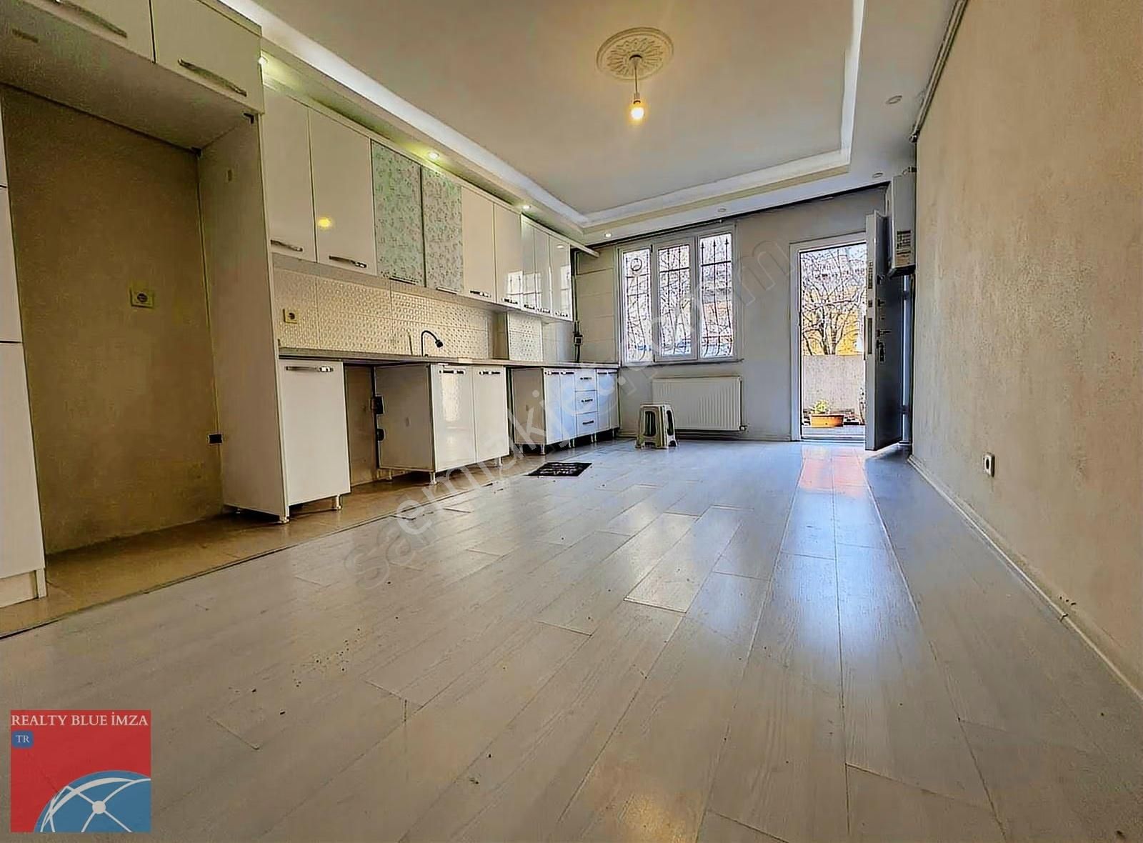 Geniş Bahçeli Giriş Kat Kiralık - Görsel 3