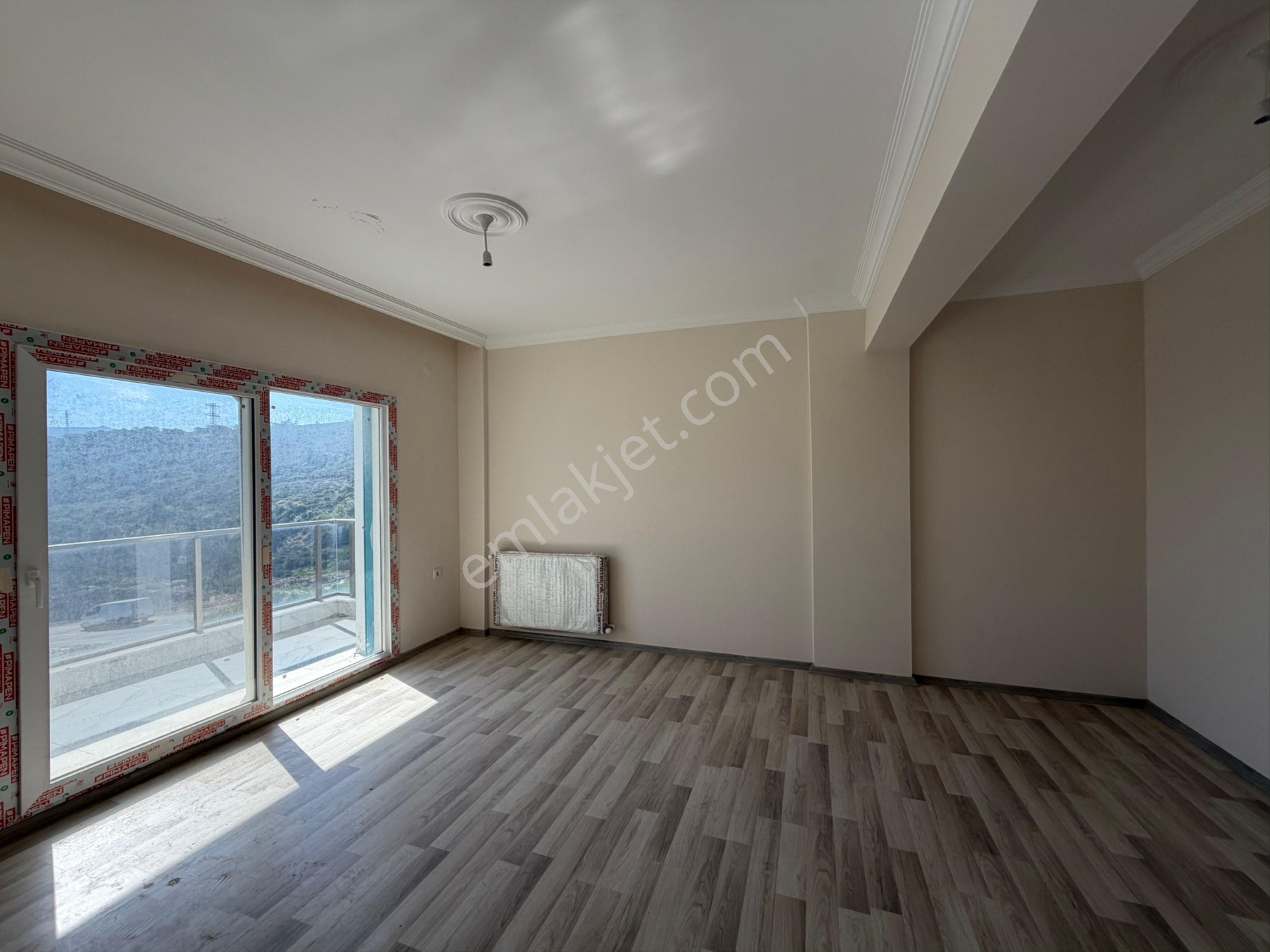 Yenifoça Burunucunda Panoramik Deniz Manzaralı Lüks Villa - Görsel 15