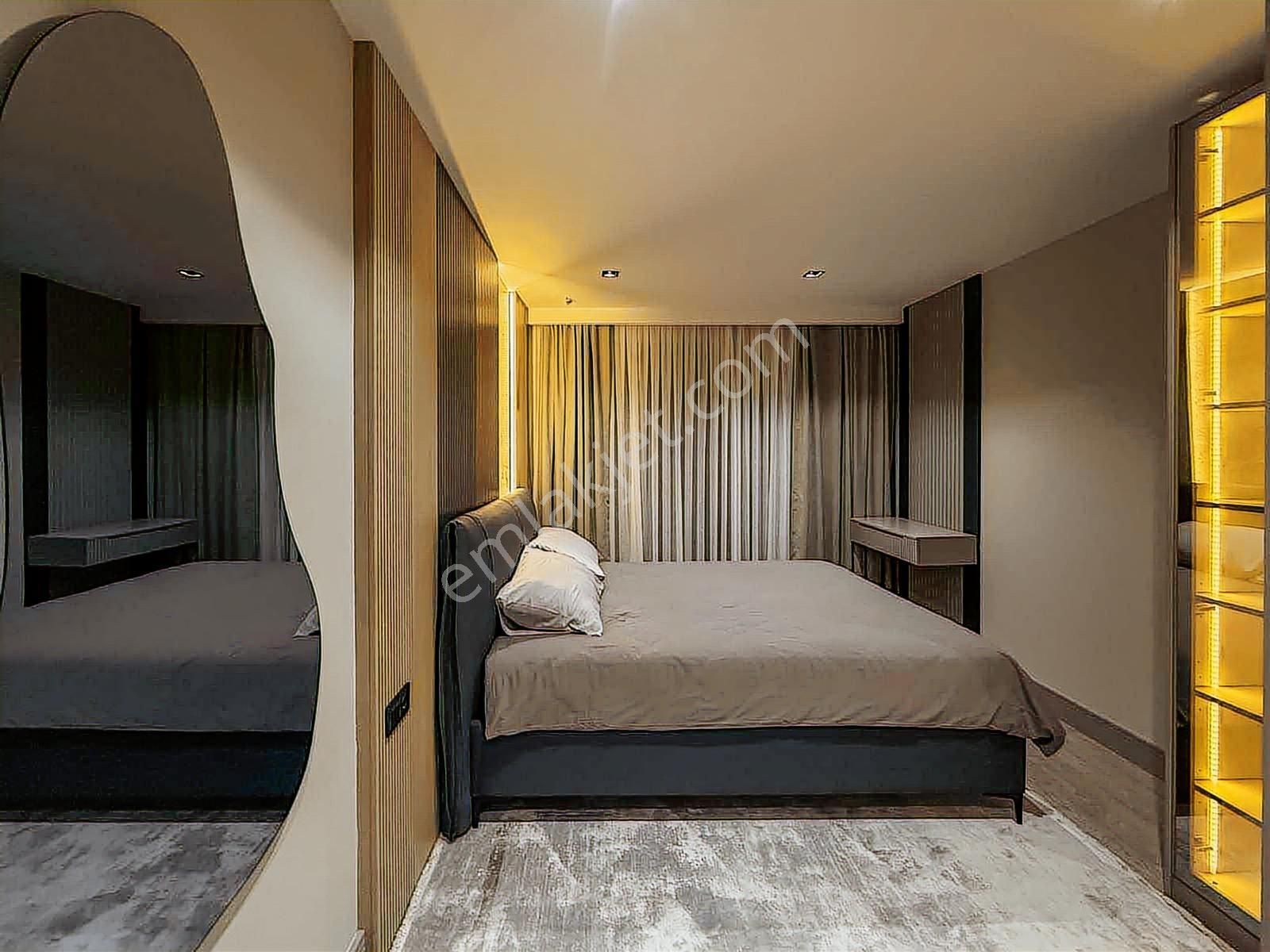 Kuşadası'nda Havuzlu Sitede Full Sıfır Eşyalı Satılık 2+1 Daire - Görsel 15