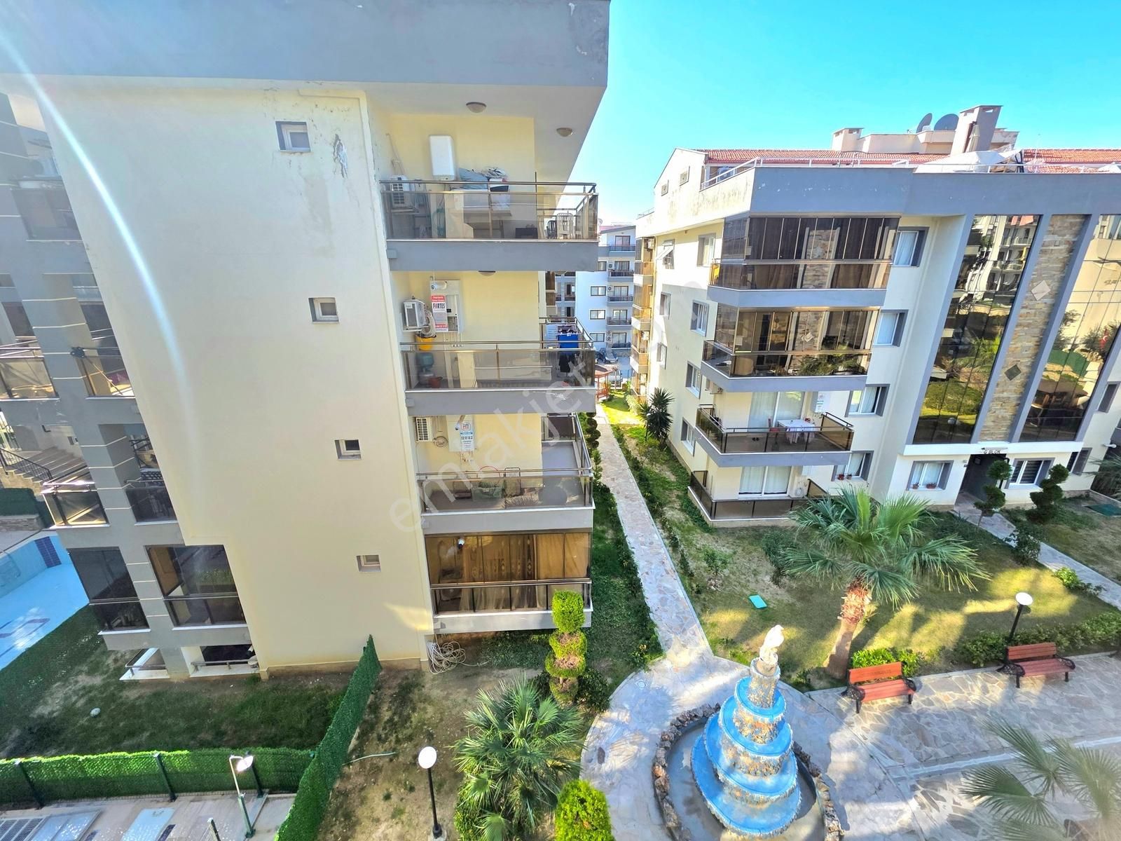Kuşadası Merkezde 2+1 Arakat Satılık Doğalgazlı Daire - Görsel 25