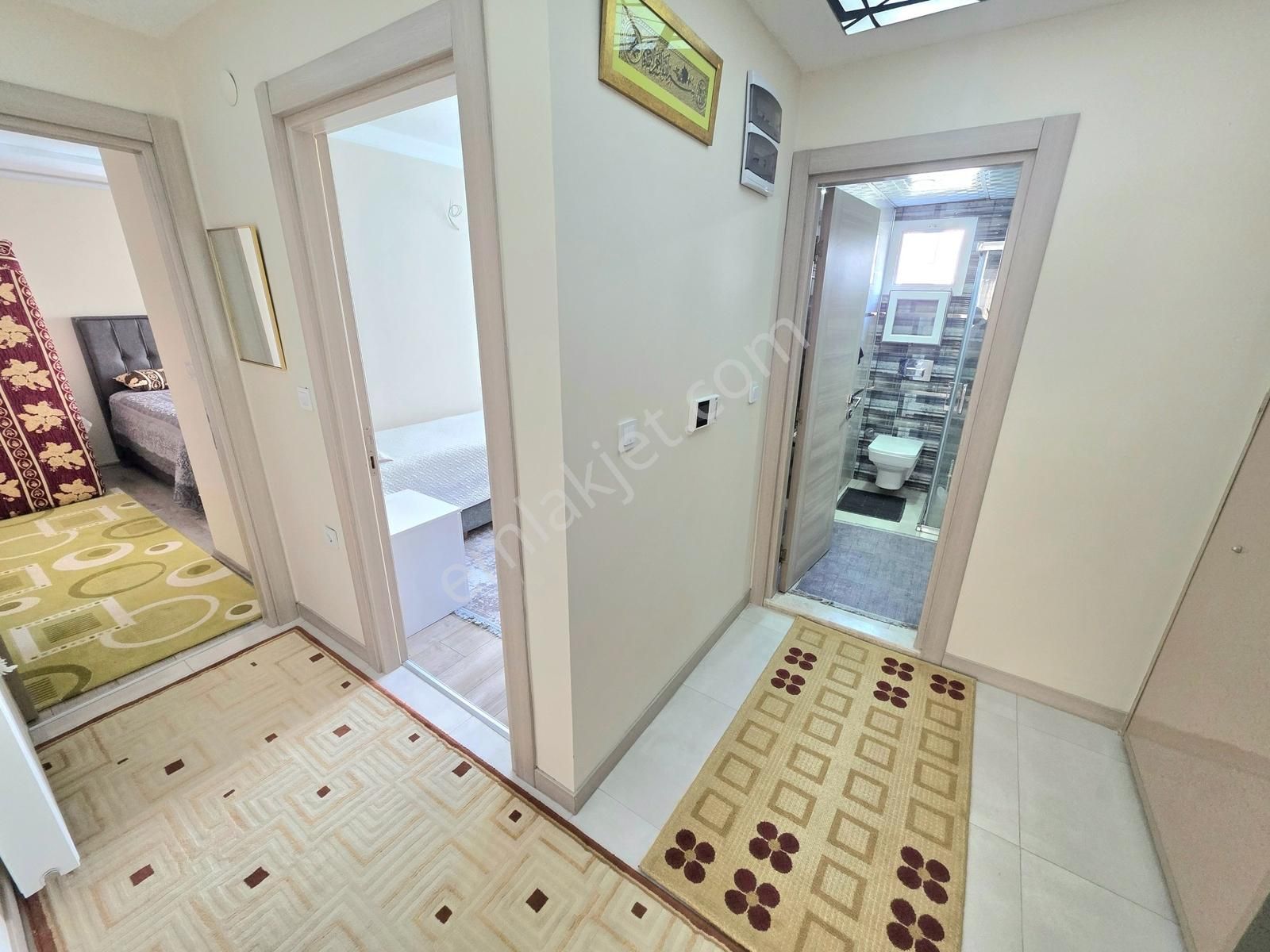 Kuşadası Merkezde 2+1 Arakat Satılık Doğalgazlı Daire - Görsel 31