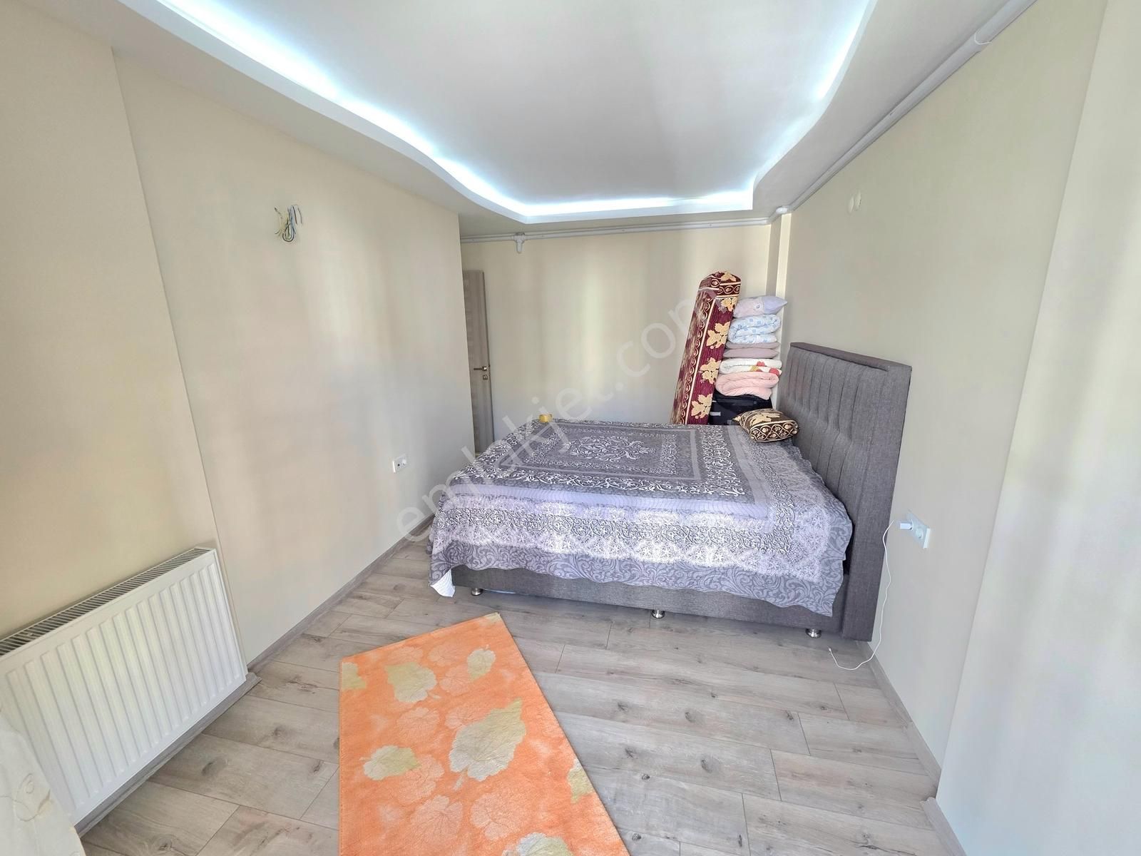 Kuşadası Merkezde 2+1 Arakat Satılık Doğalgazlı Daire - Görsel 6