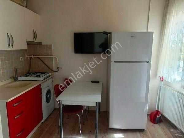 Çiftçi Emlak'tan Serdivan Bahçelievler Mh Eşyalı 2 Oda 1 Mutfak Faturalar Dahil - Görsel 3