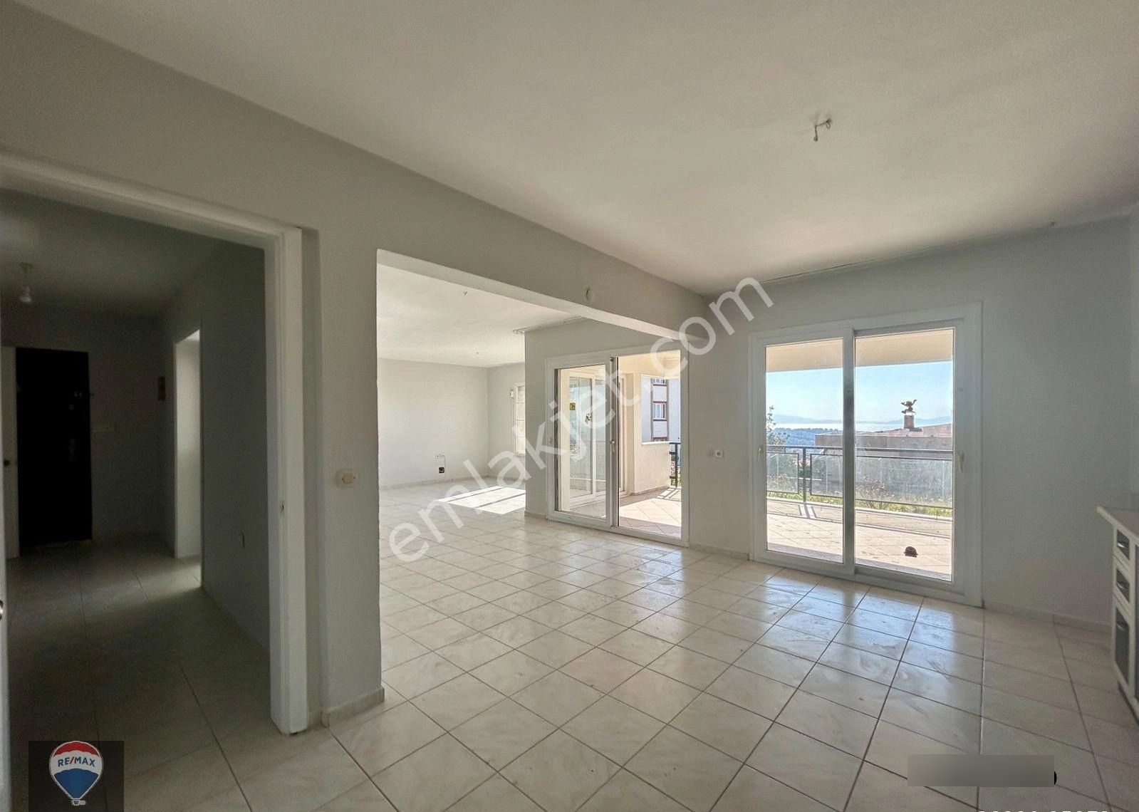 Kuşadası Ege Mahallesinde Deniz Manzaralı 3+1 Daire - Görsel 12