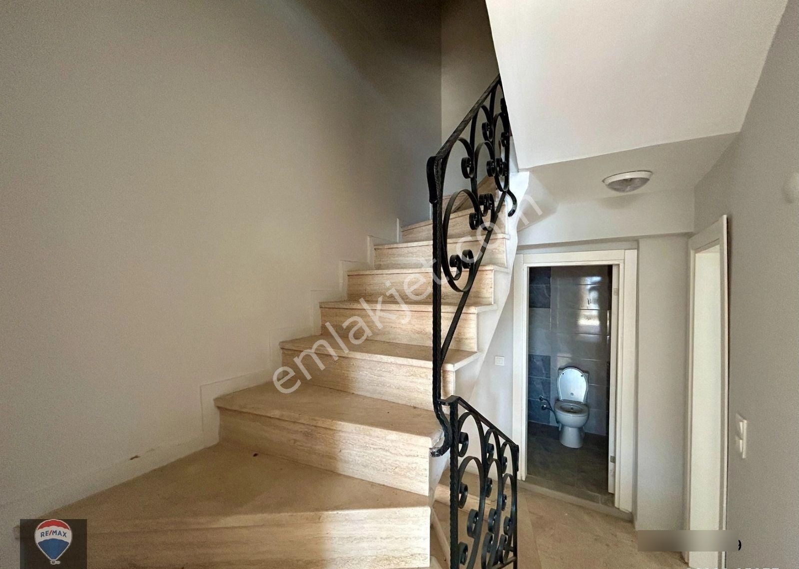 Kuşadası Değırmendere Entelköy Sıtesınde Denız Manzaralı Yazlık - Görsel 14
