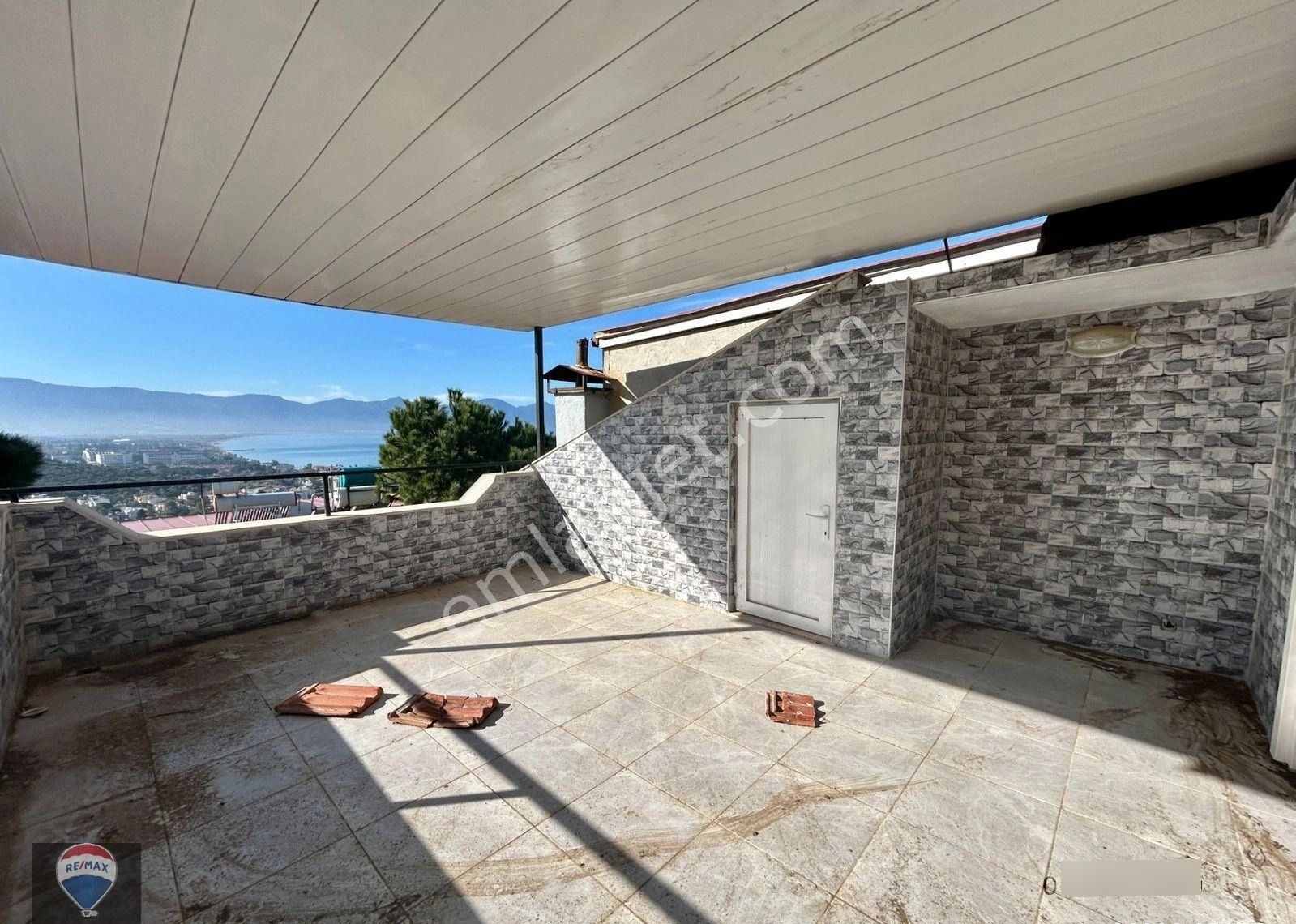 Kuşadası Değırmendere Entelköy Sıtesınde Denız Manzaralı Yazlık - Görsel 12