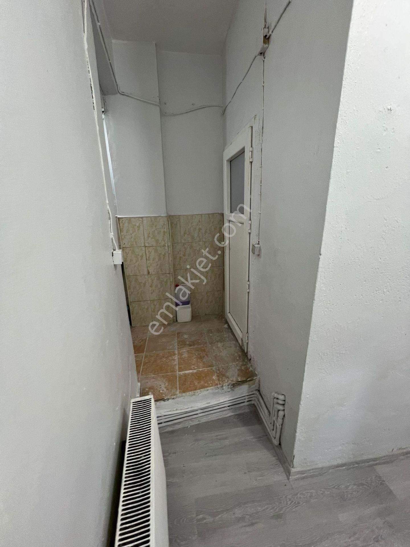 Emir Emlak 2 Den Büyük 1+1 Kiralık Daire Bekera Uygun Daire - Görsel 2