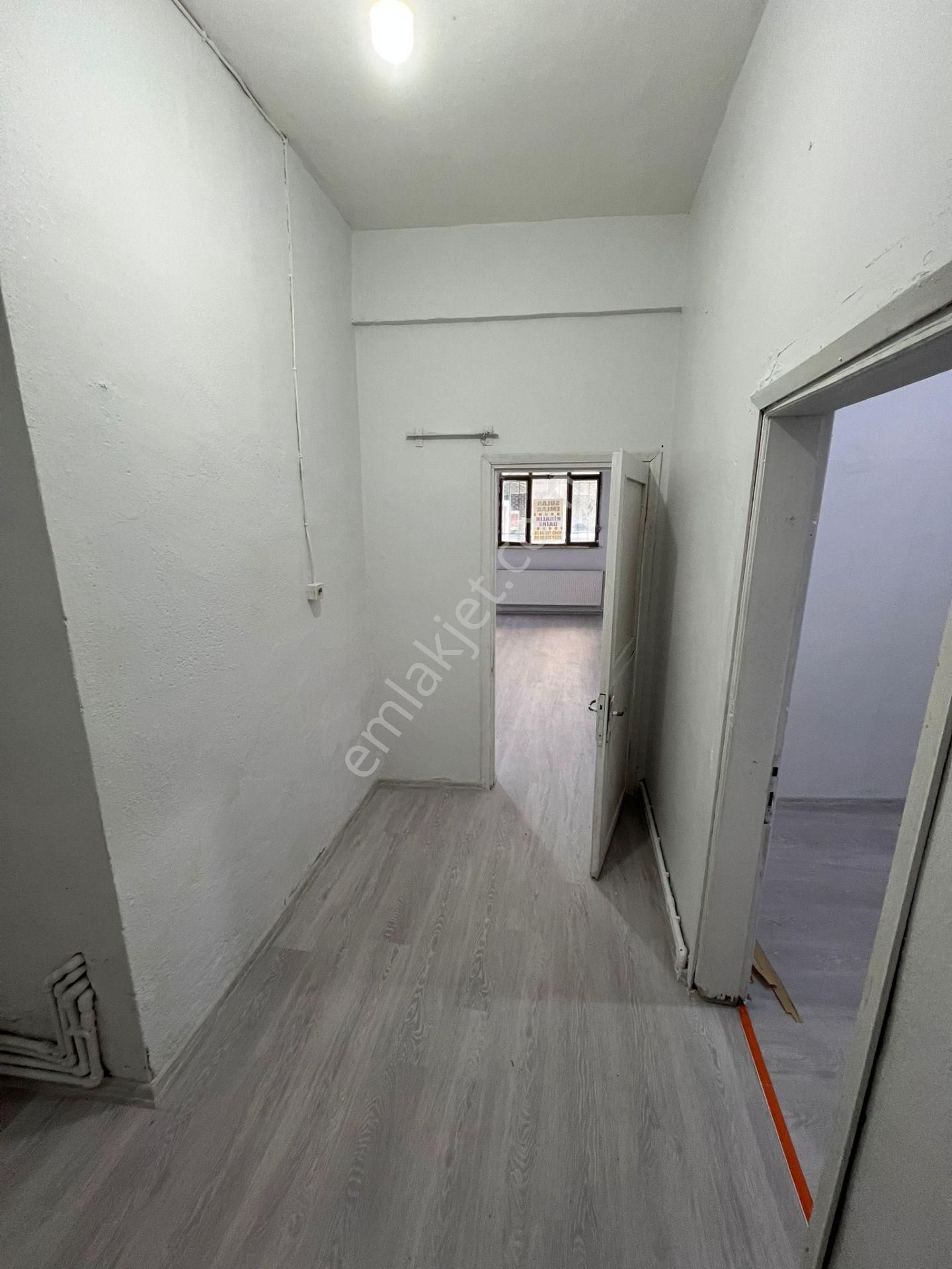 Emir Emlak 2 Den Büyük 1+1 Kiralık Daire Bekera Uygun Daire - Görsel 3