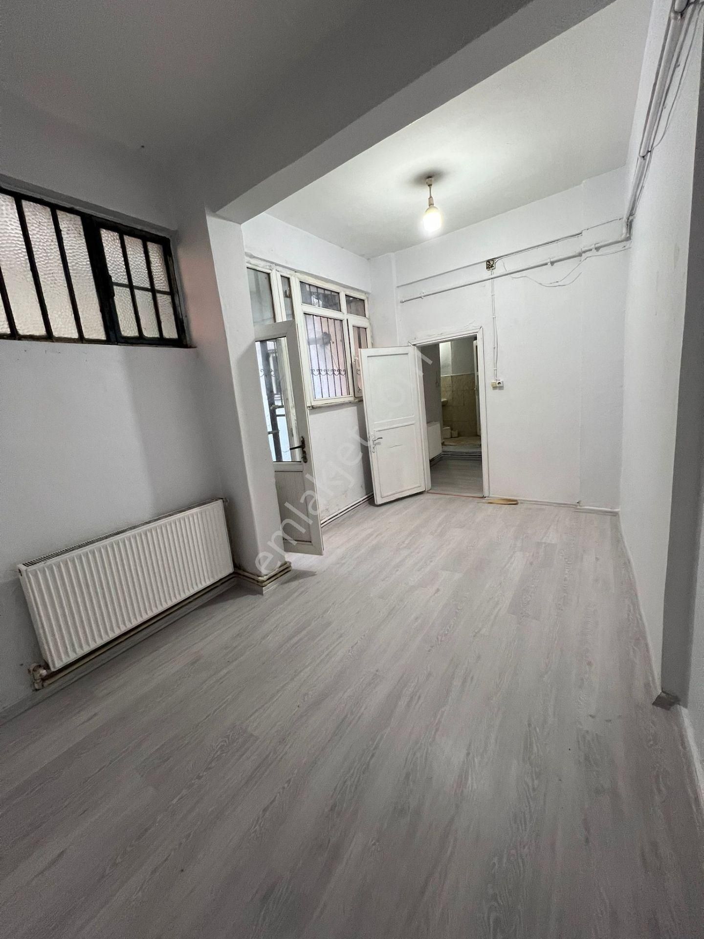 Emir Emlak 2 Den Büyük 1+1 Kiralık Daire Bekera Uygun Daire - Görsel 12