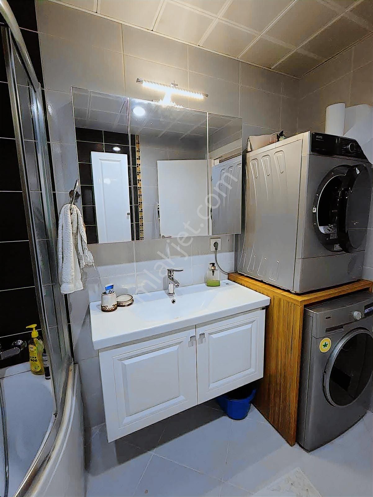 Büyükçekmece'de Villa Tadında Site İçi Bahçe Katı 3 + 1 - Görsel 16