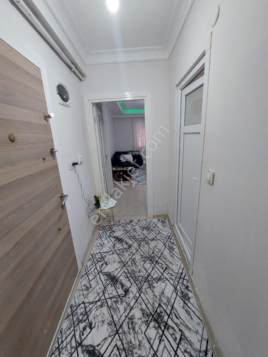 Mehmet Akifte Kiralık Yeni Bina 1+1 Bahçe Katı - Görsel 4