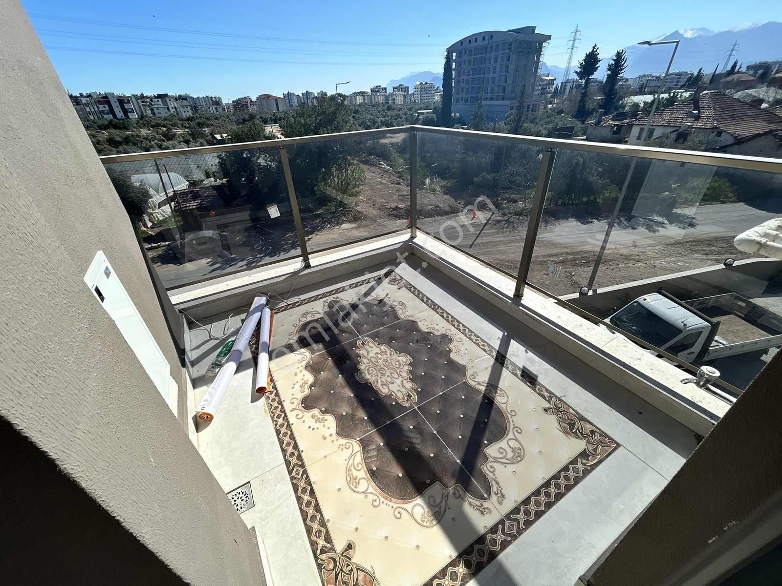 Göçerler'de Site İçi 2+1 Ebeveyn Banyolu Yerden Isıtmalı Havuzlu - Görsel 16