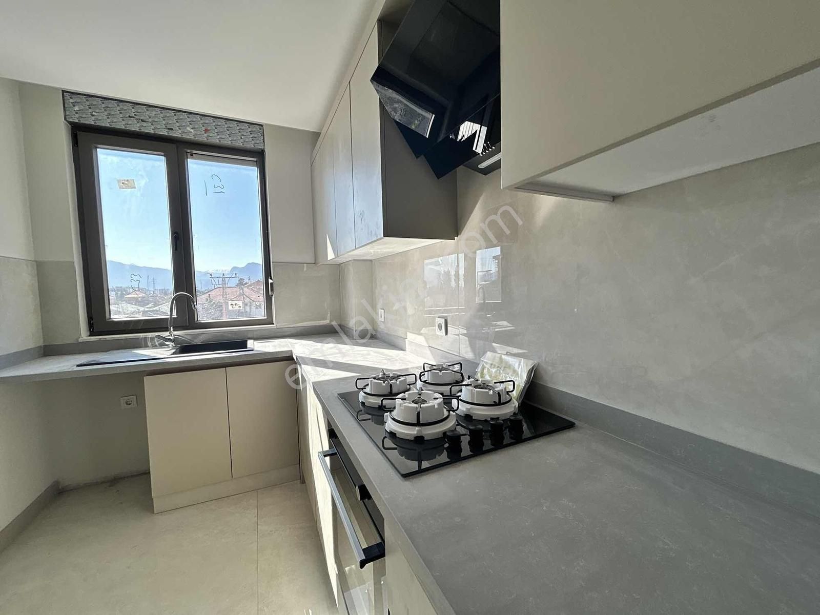 Göçerler'de Site İçi 2+1 Ebeveyn Banyolu Yerden Isıtmalı Havuzlu - Görsel 12