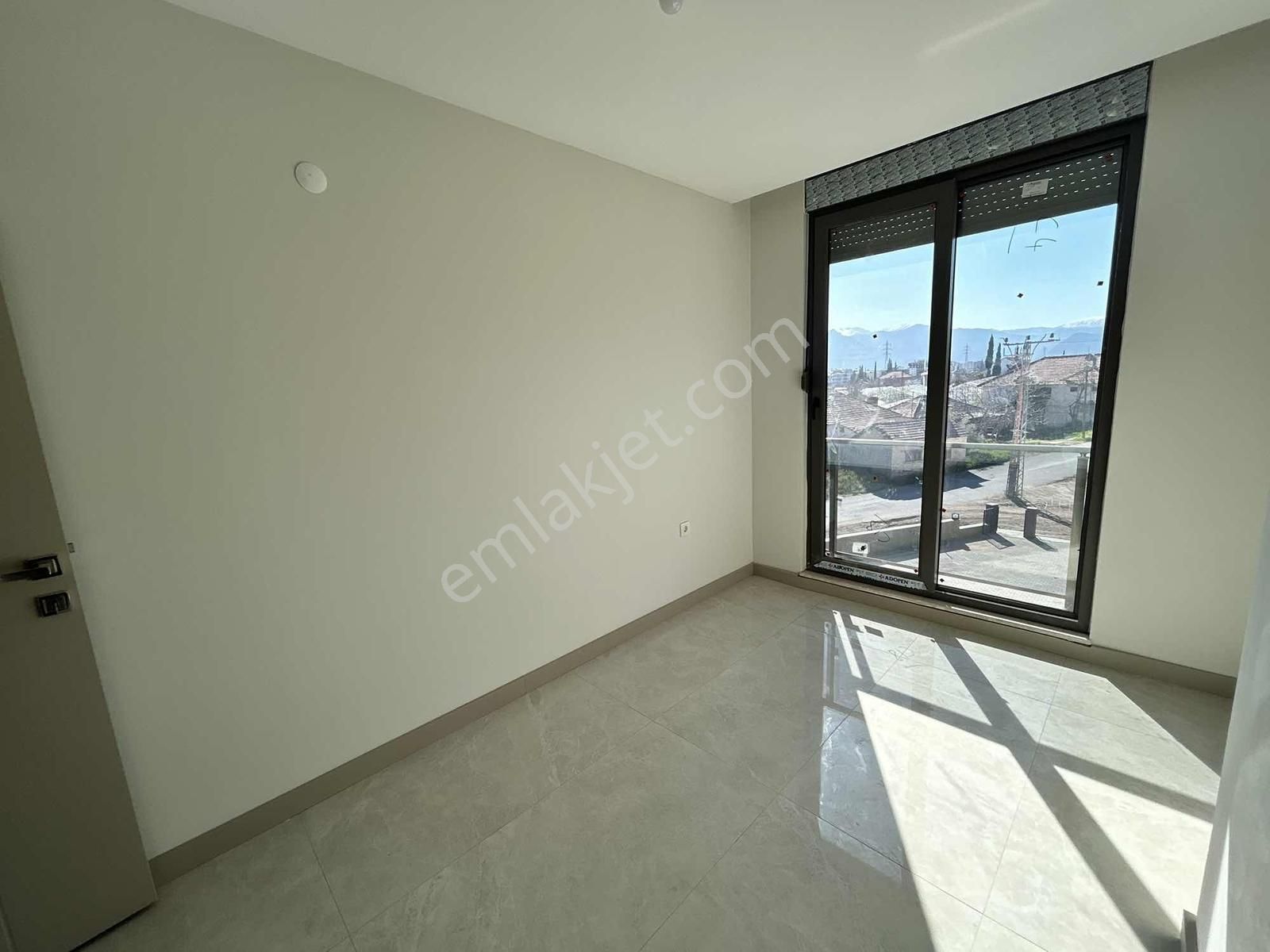 Göçerler'de Site İçi 2+1 Ebeveyn Banyolu Yerden Isıtmalı Havuzlu - Görsel 19