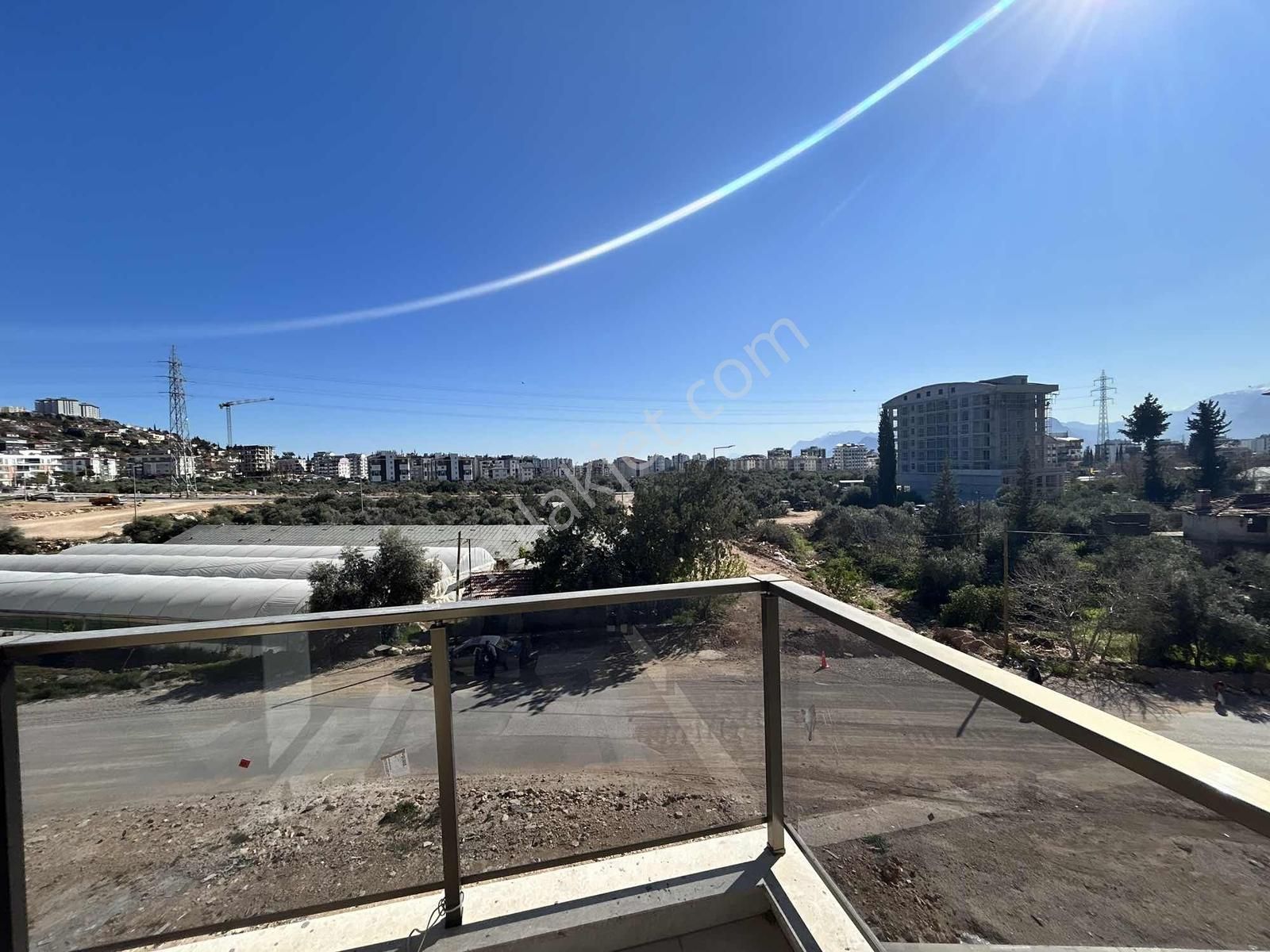 Göçerler'de Site İçi 2+1 Ebeveyn Banyolu Yerden Isıtmalı Havuzlu - Görsel 3