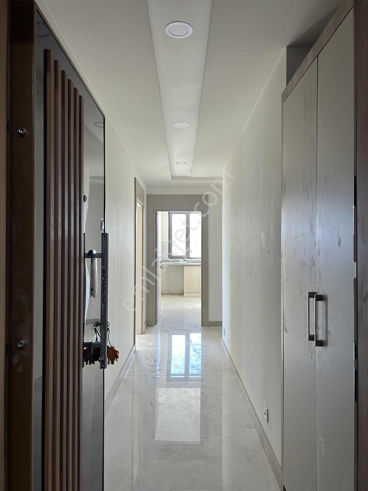 Göçerler'de Site İçi 2+1 Ebeveyn Banyolu Yerden Isıtmalı Havuzlu - Görsel 5