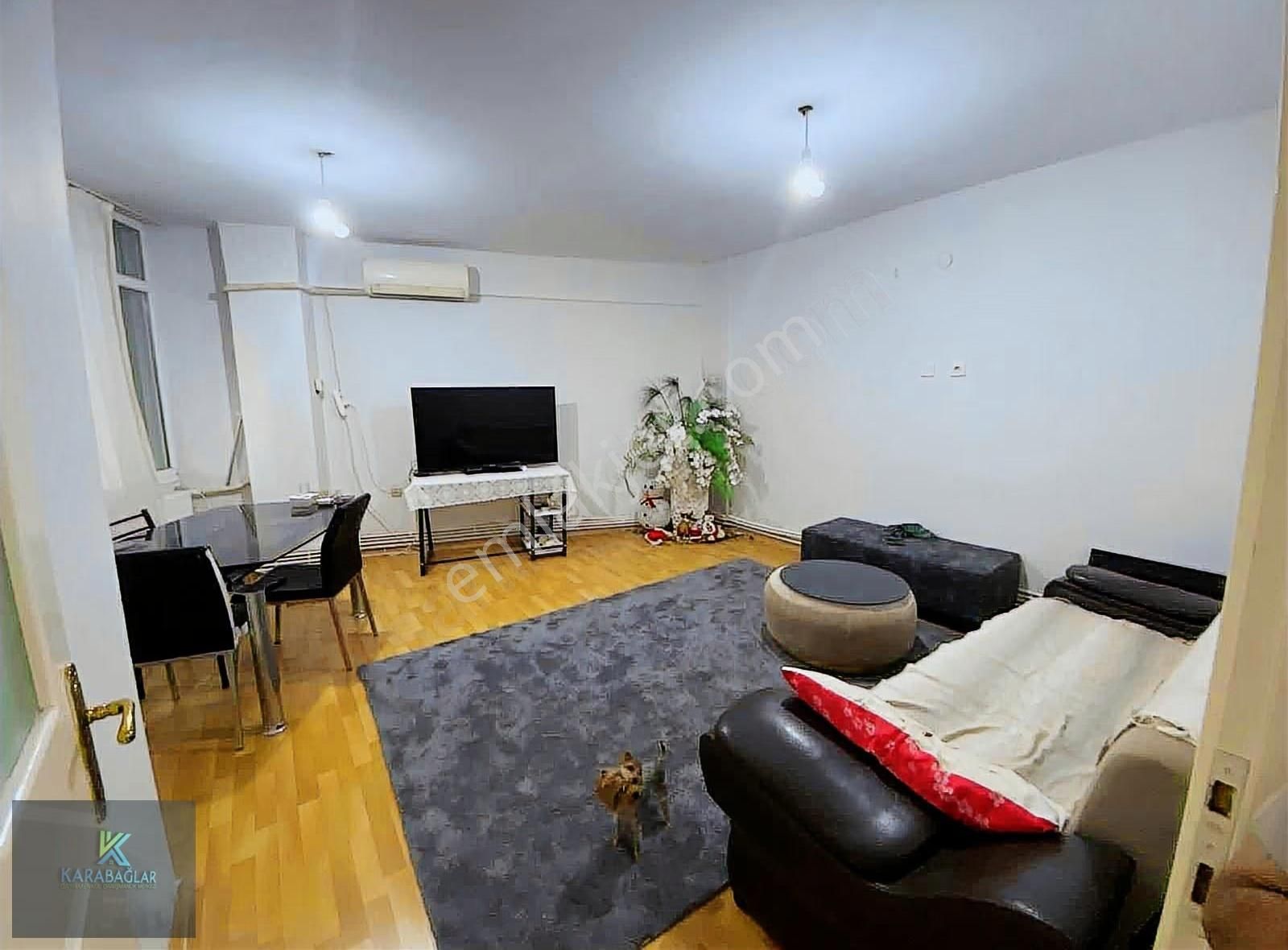 Ptt,ulu Camii Yakını 3+1 Arakat,dgazlı,balkonlu Ferah Daire