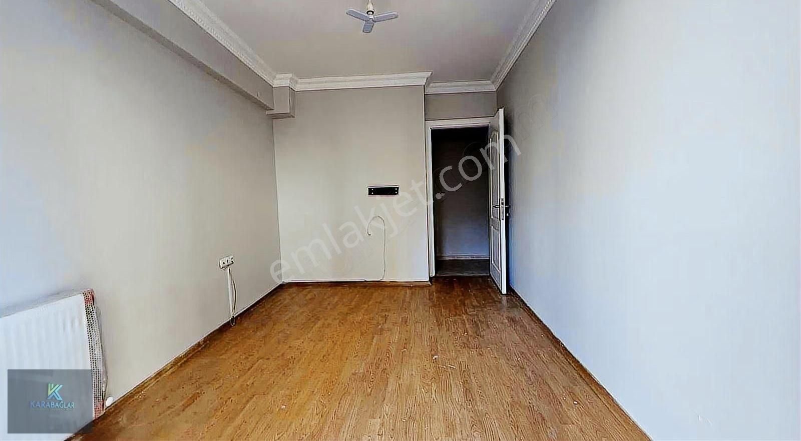 Gülyaka Mahallesinde 3+1 Arakat Önü Açık Kapalı Otoparklı - Görsel 24