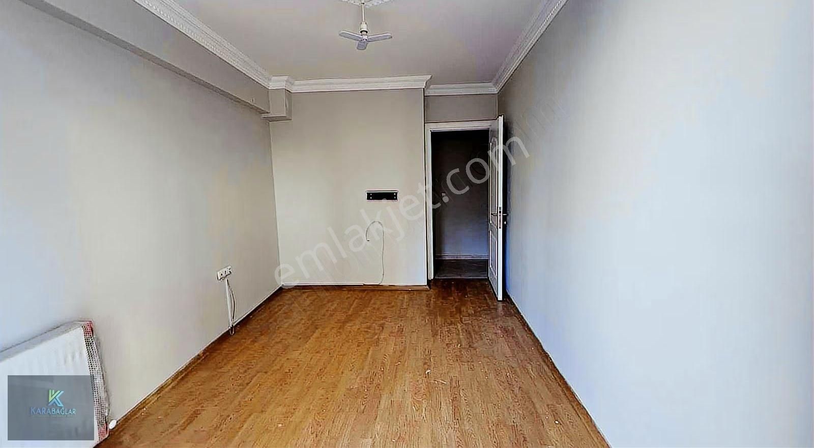 Gülyaka Mahallesinde 3+1 Arakat Önü Açık Kapalı Otoparklı - Görsel 6