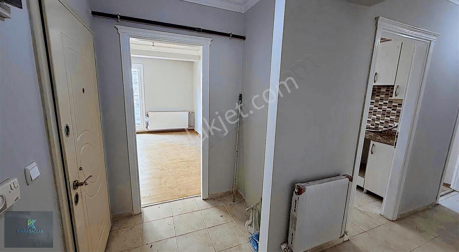 Gülyaka Mahallesinde 3+1 Arakat Önü Açık Kapalı Otoparklı - Görsel 10