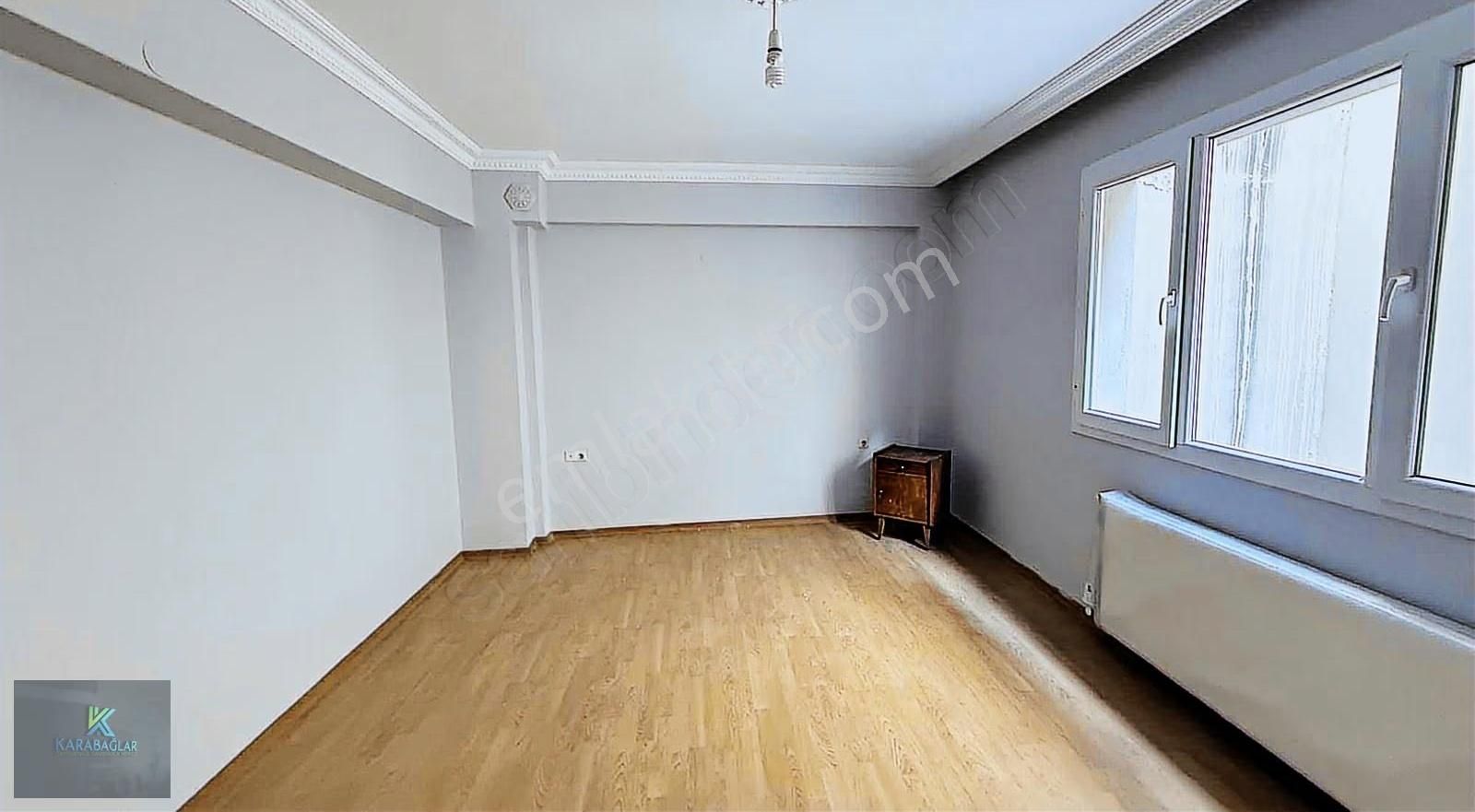 Gülyaka Mahallesinde 3+1 Arakat Önü Açık Kapalı Otoparklı - Görsel 30