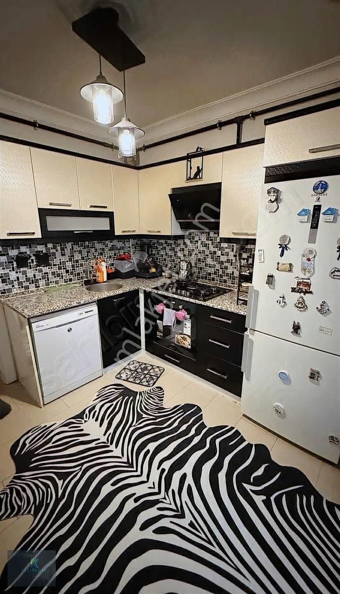 Sevgi Mahallesinde 3+1 Ebeveyn Banyo- Bahçeli Otoparklı - Görsel 15