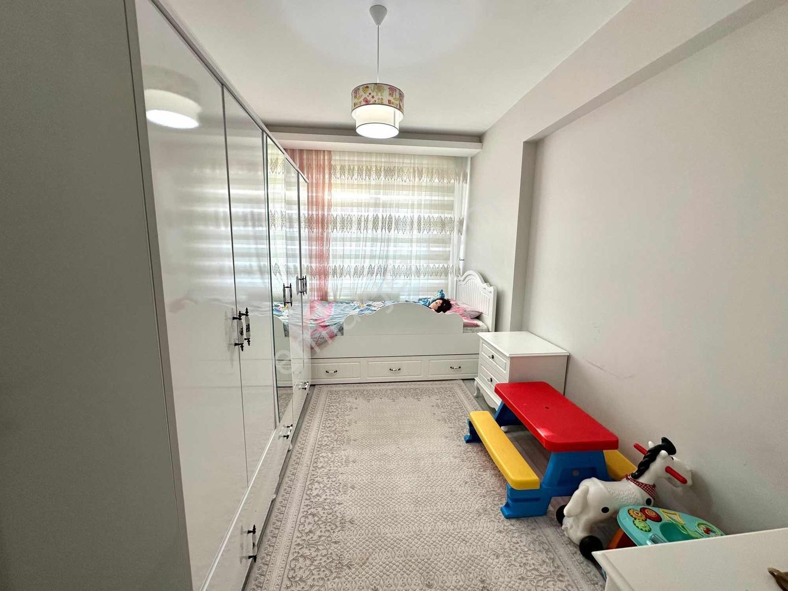 ▇ Derebahçe'de Kiralık Full Eşyalı 3+1 Geniş Daire ▇ - Görsel 27