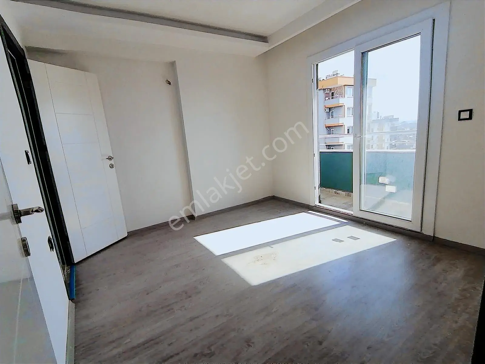 Mithatpaşa Hasarsız Yeni Binada Güney Cepheli 2+1 Kiralık Daire - Görsel 10