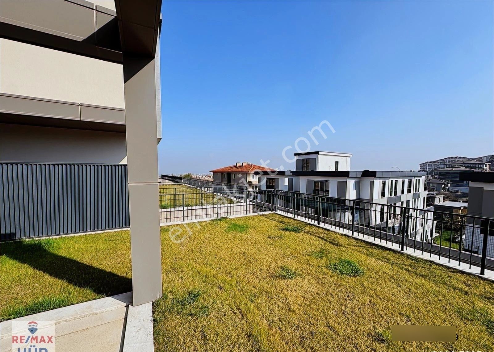 Serdivan Adatıp Arkasında Tripleks Lüks 5+1 Satılık Villa - Görsel 22