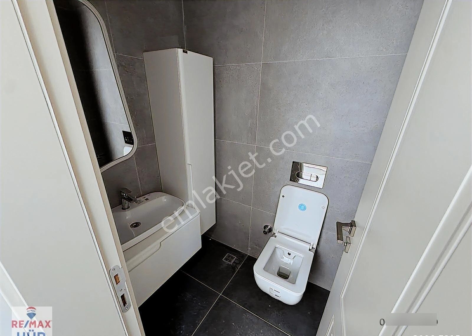 Serdivan Adatıp Arkasında Tripleks Lüks 5+1 Satılık Villa - Görsel 32