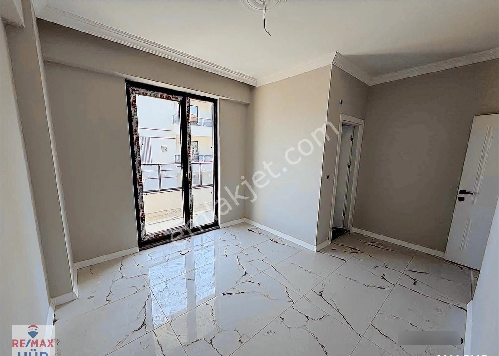 Ömer İnan Remax Hür Fatih Mah. 3+1 Sıfır Ferah Daire - Görsel 18