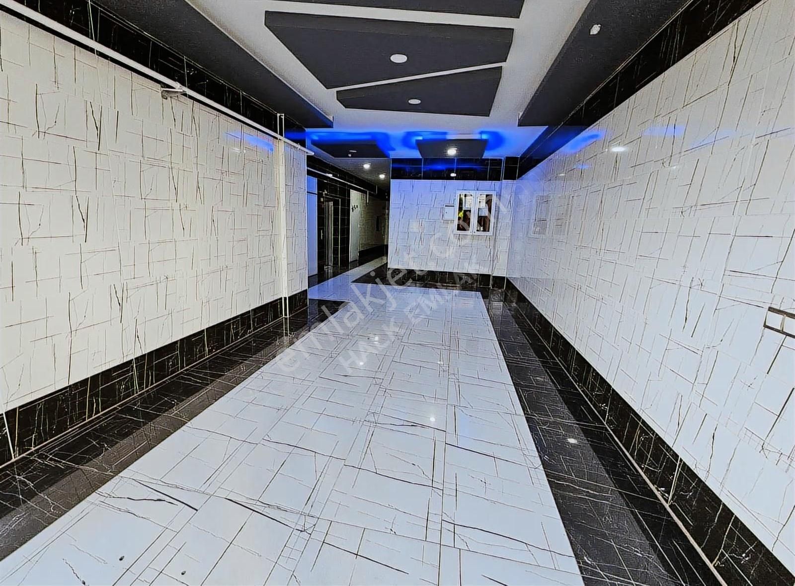 Araştırma Hastanesi Arkası Satılık Son Kat Daire - Görsel 2