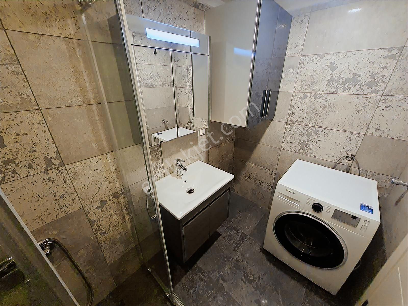 Arel'den Emek Yeni Bina Mobilyalı 1 Kat.poz.balkonlu Y.giriş 1+1 - Görsel 31