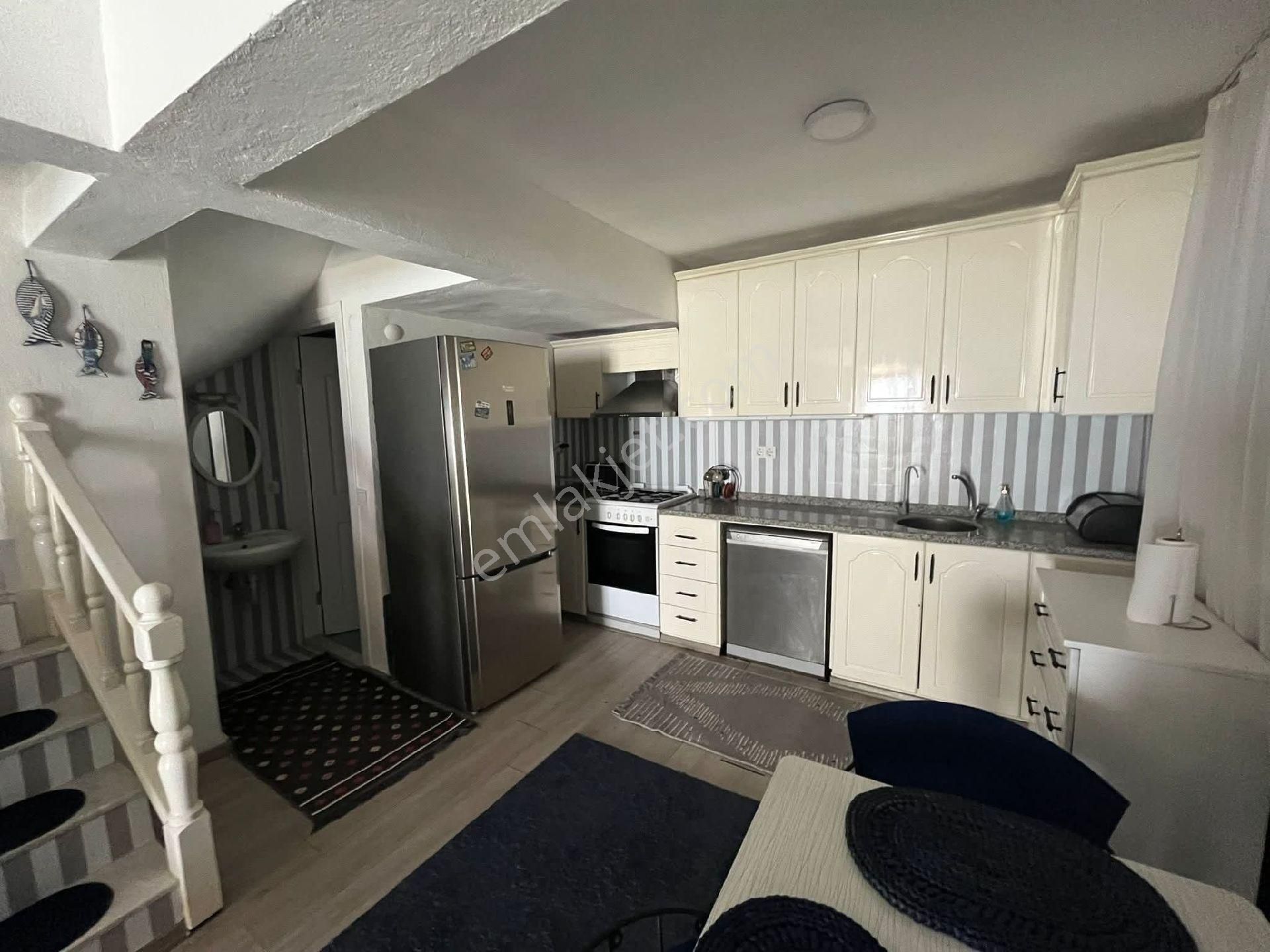 Denize Yakın 4+1 Masrafsız Villa - Görsel 4