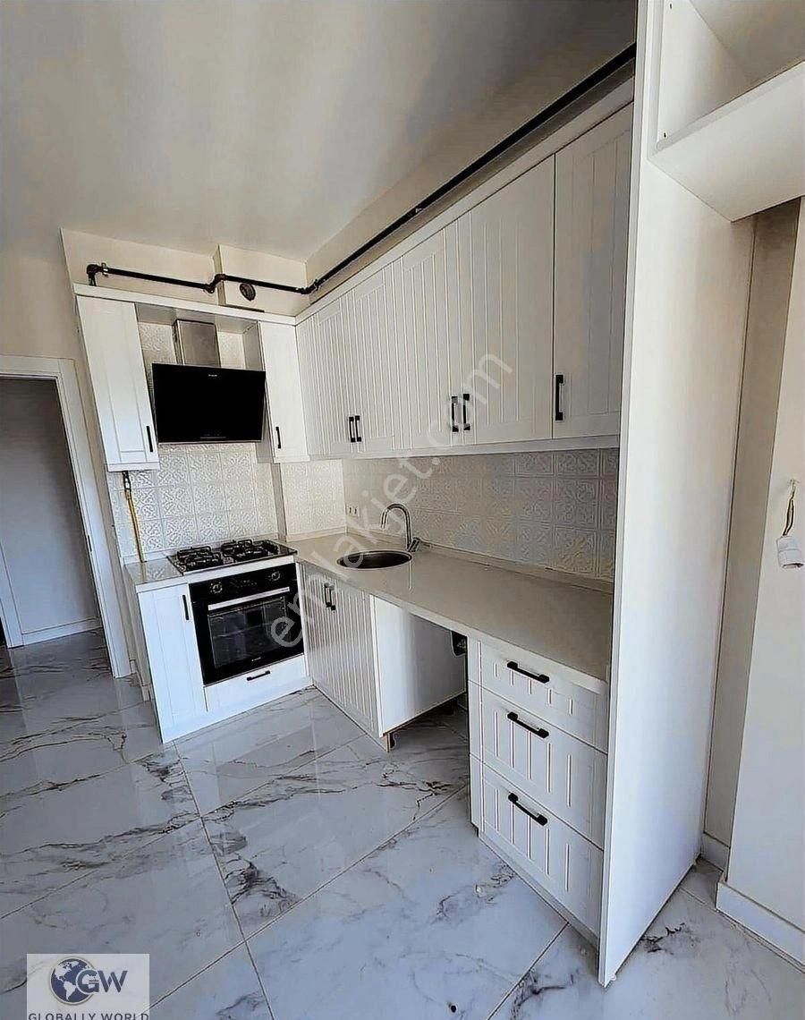 Ula Merkez Çarşıda Kiralık 2+1 Daire - Görsel 5